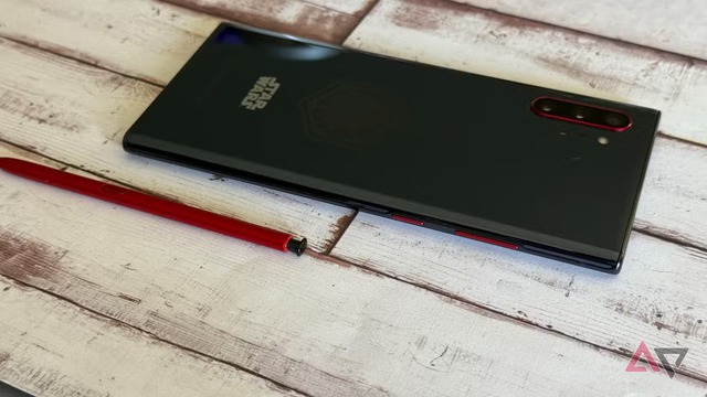 Reviewer công nghệ: "Ra mắt đã 6 năm, đây vẫn là điện thoại Samsung tôi thích thú đến tận bây giờ"- Ảnh 4. Reviewer công nghệ: "Ra mắt đã 6 năm, đây vẫn là điện thoại Samsung tôi thích thú đến tận bây giờ"- Ảnh 4.