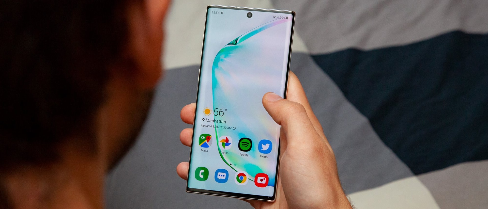 Reviewer công nghệ: "Ra mắt đã 6 năm, đây vẫn là điện thoại Samsung tôi thích thú đến tận bây giờ"- Ảnh 1. Reviewer công nghệ: "Ra mắt đã 6 năm, đây vẫn là điện thoại Samsung tôi thích thú đến tận bây giờ"- Ảnh 1.
