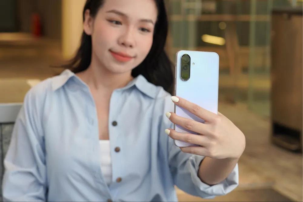 Gen Z nào muốn lên xu hướng, không thể bỏ lỡ Galaxy A36 5G với tính năng “hack vibe” này!- Ảnh 7. Gen Z nào muốn lên xu hướng, không thể bỏ lỡ Galaxy A36 5G với tính năng “hack vibe” này!- Ảnh 7.