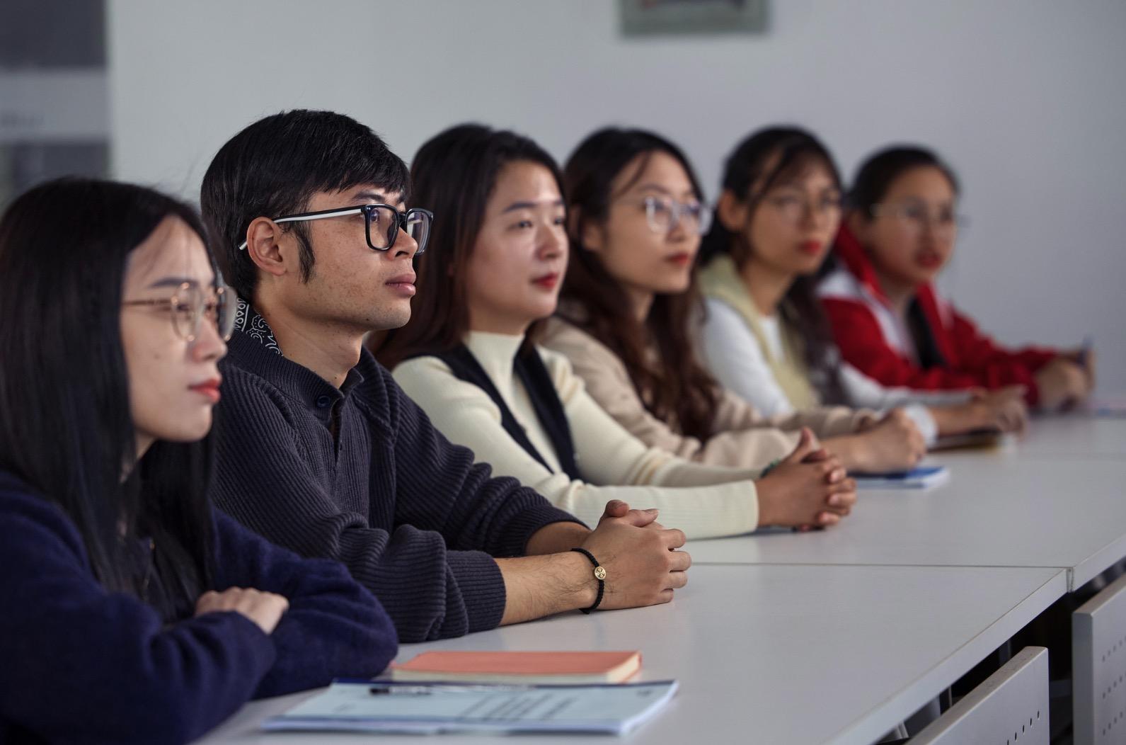 Phó chủ tịch Apple: “Việt Nam là nơi có nguồn nhân lực rất đam mê, sáng tạo và khao khát học hỏi”- Ảnh 4. Phó chủ tịch Apple: “Việt Nam là nơi có nguồn nhân lực rất đam mê, sáng tạo và khao khát học hỏi”- Ảnh 4.