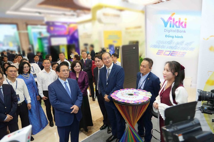 Chuyển đổi số ngân hàng: Thủ tướng yêu cầu '5 tăng tốc, bứt phá'- Ảnh 2. Chuyển đổi số ngân hàng: Thủ tướng yêu cầu '5 tăng tốc, bứt phá'- Ảnh 2.