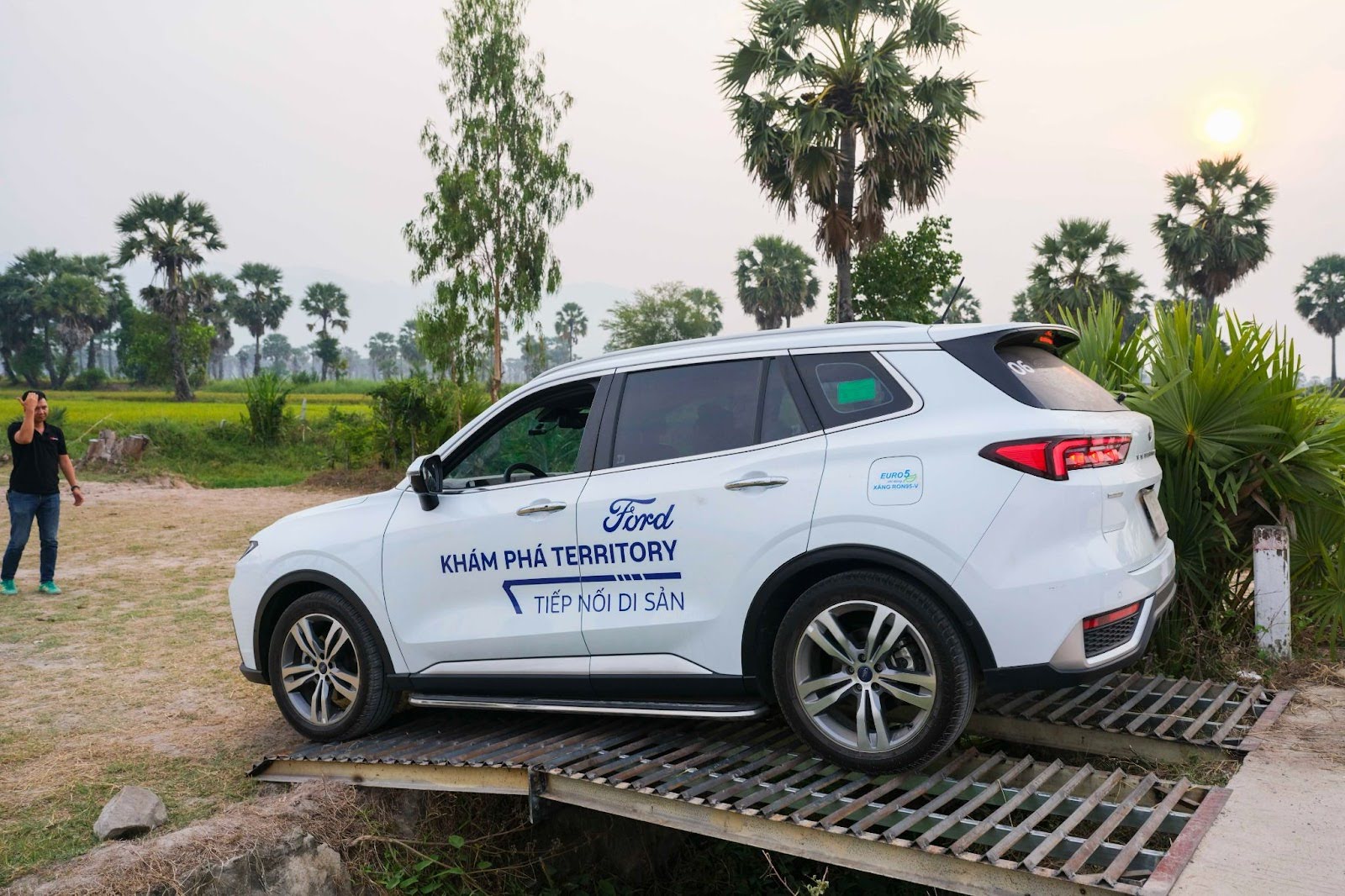 ‘Ford Territory mới dù làm tốt đến đâu cũng khó lấy ngôi vương của Mazda CX-5’- Ảnh 10. ‘Ford Territory mới dù làm tốt đến đâu cũng khó lấy ngôi vương của Mazda CX-5’- Ảnh 10.