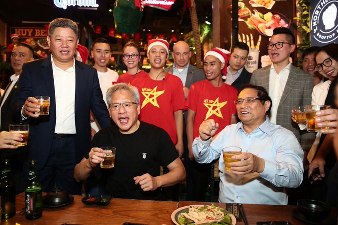Ông Jensen Huang cống hiến cho NVIDIA suốt 10 năm mới được tăng lương- Ảnh 1. Ông Jensen Huang cống hiến cho NVIDIA suốt 10 năm mới được tăng lương- Ảnh 1.