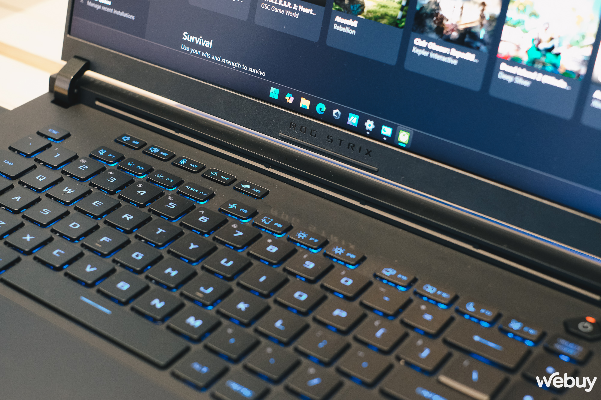 Cận cảnh loạt laptop gaming ASUS ROG sử dụng GPU RTX 50 Series vừa ra mắt tại Việt Nam: Giá lên tới hơn 140 triệu đồng- Ảnh 7. Cận cảnh loạt laptop gaming ASUS ROG sử dụng GPU RTX 50 Series vừa ra mắt tại Việt Nam: Giá lên tới hơn 140 triệu đồng- Ảnh 7.
