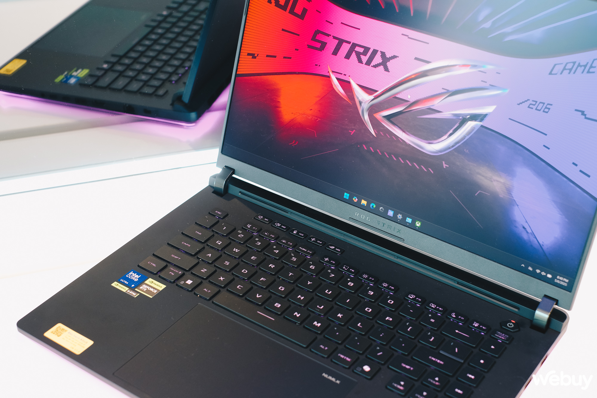 Cận cảnh loạt laptop gaming ASUS ROG sử dụng GPU RTX 50 Series vừa ra mắt tại Việt Nam: Giá lên tới hơn 140 triệu đồng- Ảnh 6. Cận cảnh loạt laptop gaming ASUS ROG sử dụng GPU RTX 50 Series vừa ra mắt tại Việt Nam: Giá lên tới hơn 140 triệu đồng- Ảnh 6.