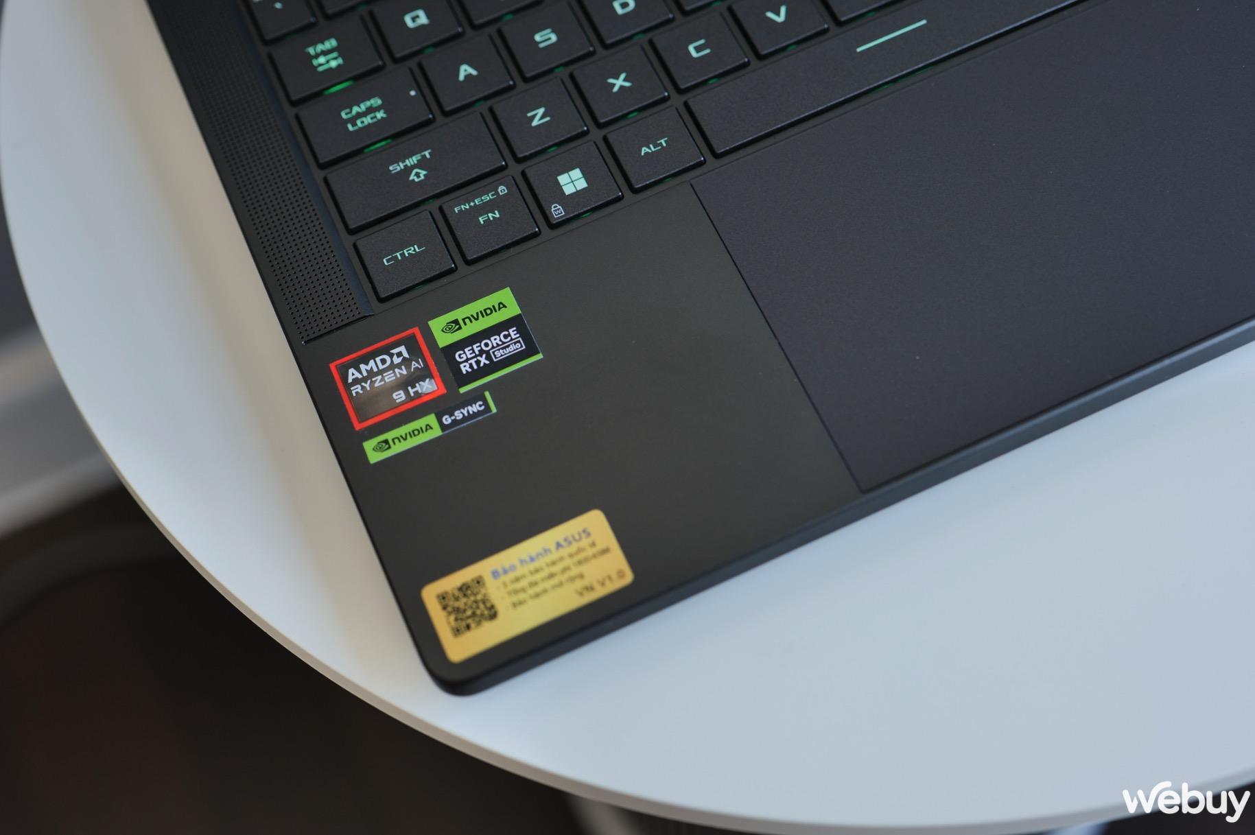 Đánh giá ROG Zephyrus G14 2025: Không ai nghĩ laptop gaming mỏng nhẹ như này lại “giấu hàng nặng” RTX 5080- Ảnh 21. Đánh giá ROG Zephyrus G14 2025: Không ai nghĩ laptop gaming mỏng nhẹ như này lại “giấu hàng nặng” RTX 5080- Ảnh 21.