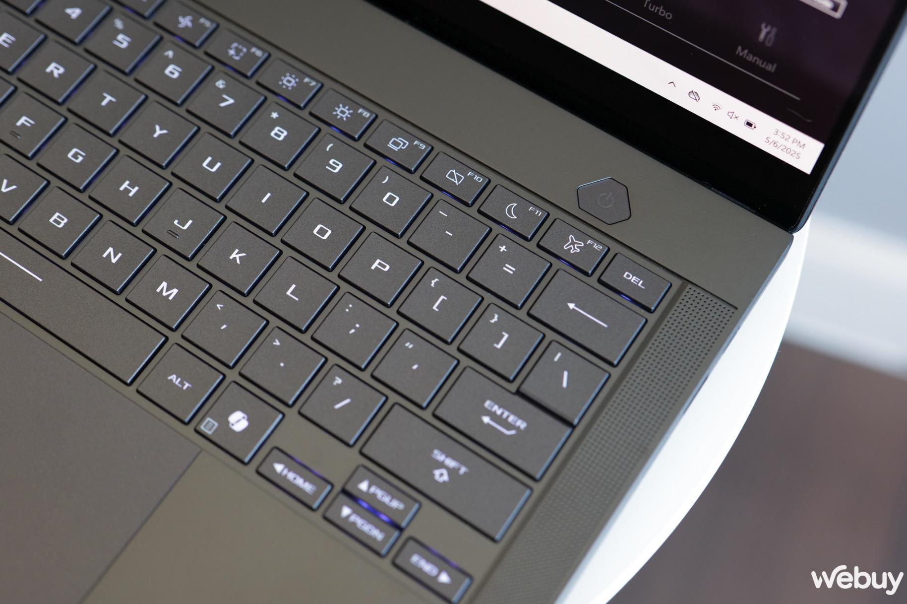 Đánh giá ROG Zephyrus G14 2025: Không ai nghĩ laptop gaming mỏng nhẹ như này lại “giấu hàng nặng” RTX 5080- Ảnh 35. Đánh giá ROG Zephyrus G14 2025: Không ai nghĩ laptop gaming mỏng nhẹ như này lại “giấu hàng nặng” RTX 5080- Ảnh 35.