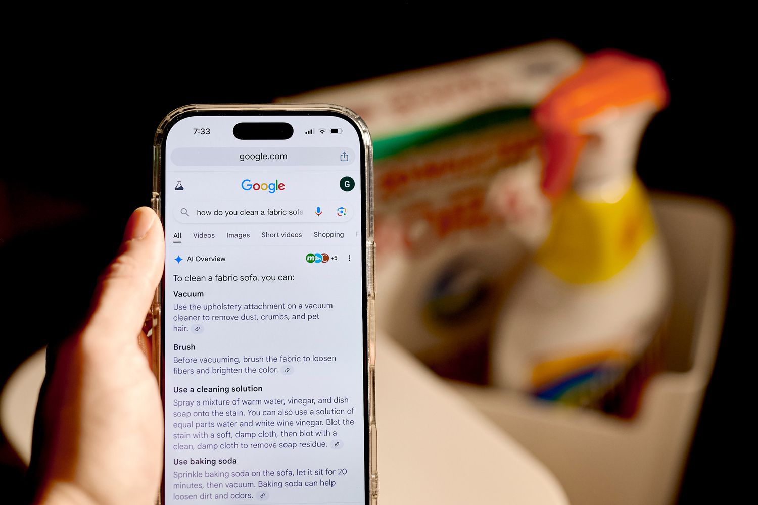 Người dùng không còn “Google trước” mà hỏi AI trước: Tuyên bố từ Apple khiến Alphabet 'chao đảo'- Ảnh 1.