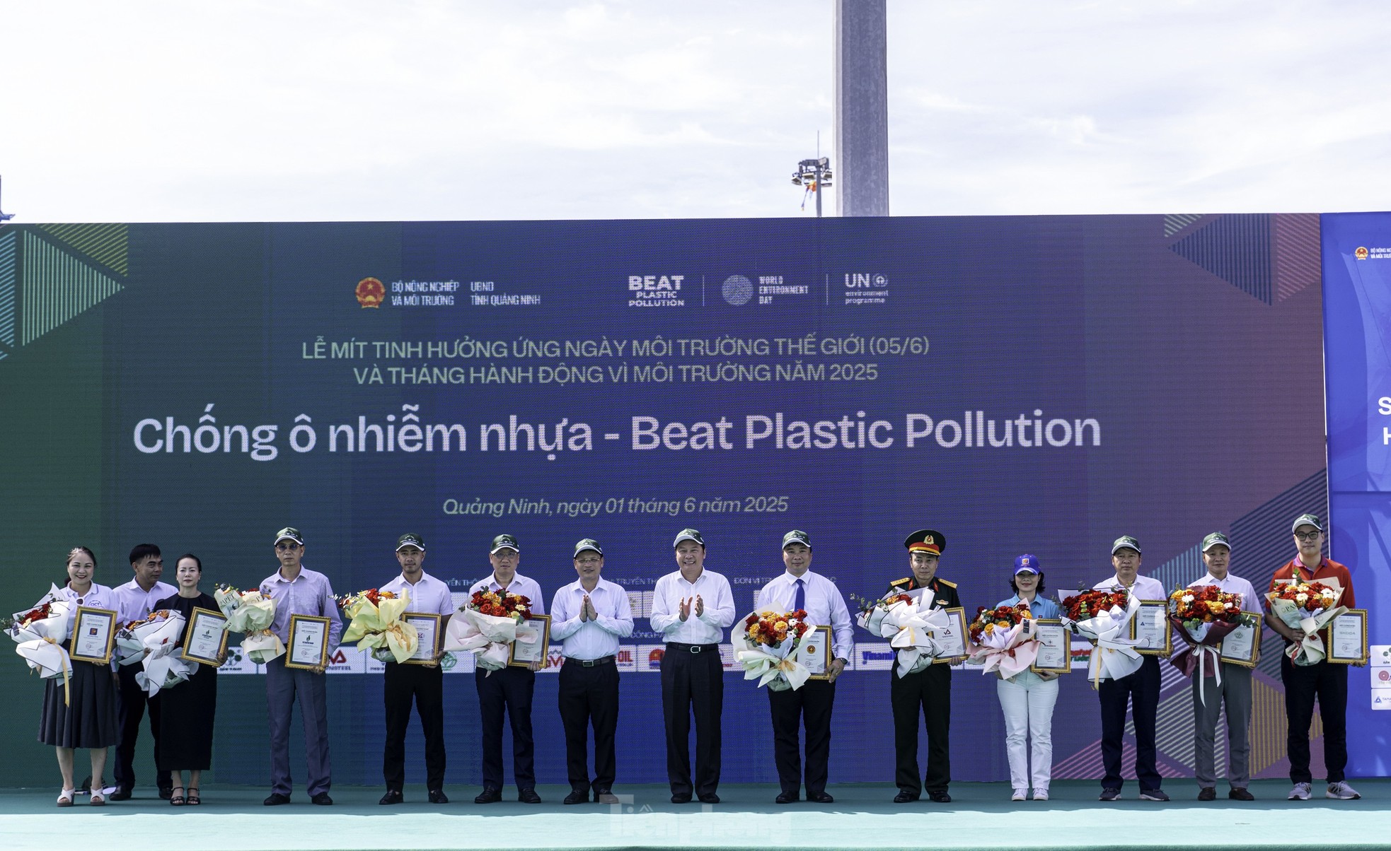 Ngỡ ngàng trước những tác phẩm có mặt tại chiến dịch 'chống ô nhiễm nhựa'- Ảnh 10. Ngỡ ngàng trước những tác phẩm có mặt tại chiến dịch 'chống ô nhiễm nhựa'- Ảnh 10.