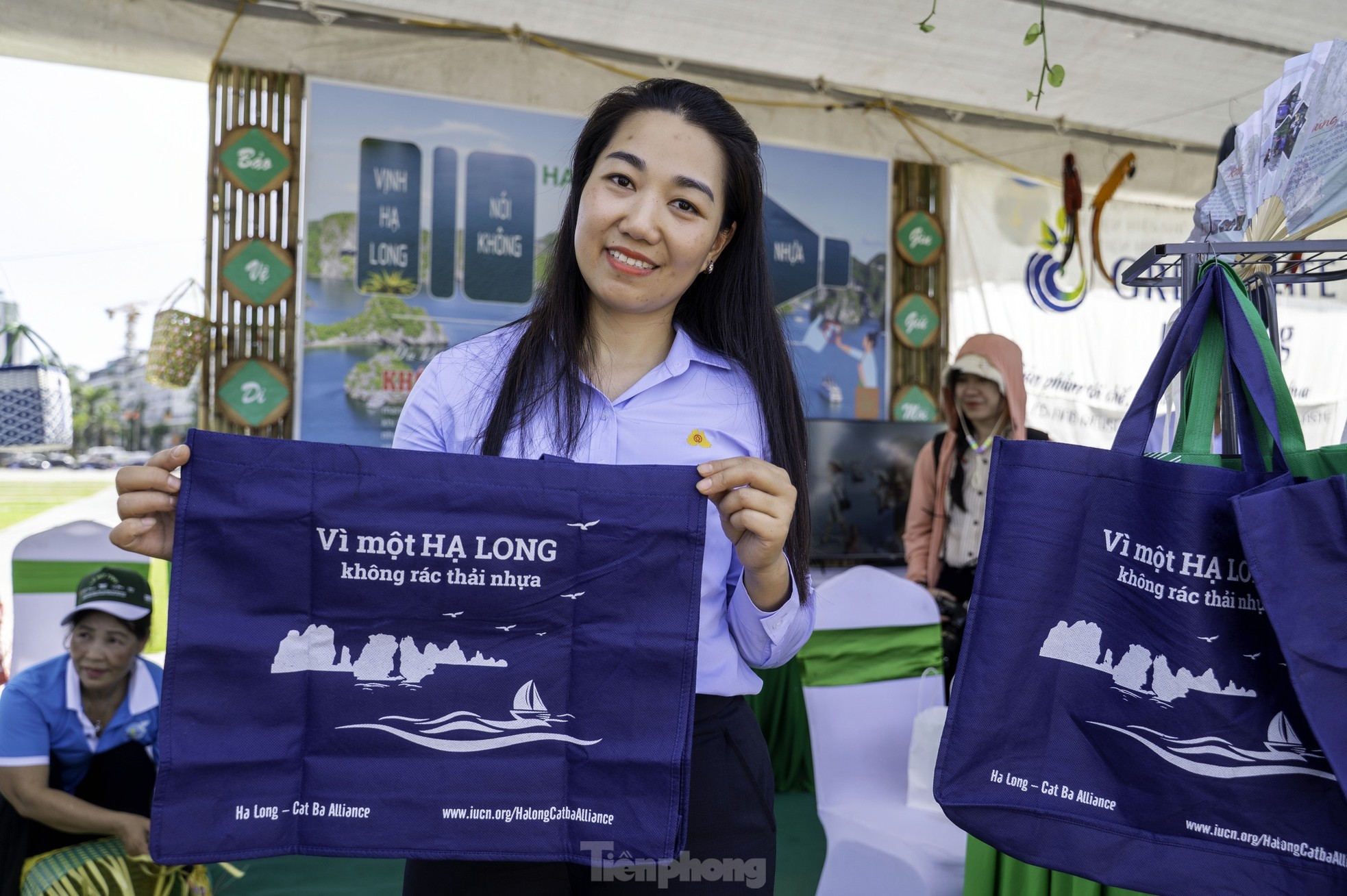 Ngỡ ngàng trước những tác phẩm có mặt tại chiến dịch 'chống ô nhiễm nhựa'- Ảnh 16. Ngỡ ngàng trước những tác phẩm có mặt tại chiến dịch 'chống ô nhiễm nhựa'- Ảnh 16.