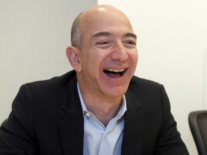 Kẻ thích “troll” cả thế giới, người ngồi im thâu tóm tất cả: Elon Musk và Jeff Bezos ai thực sự đang thắng?- Ảnh 3. Kẻ thích “troll” cả thế giới, người ngồi im thâu tóm tất cả: Elon Musk và Jeff Bezos ai thực sự đang thắng?- Ảnh 3.