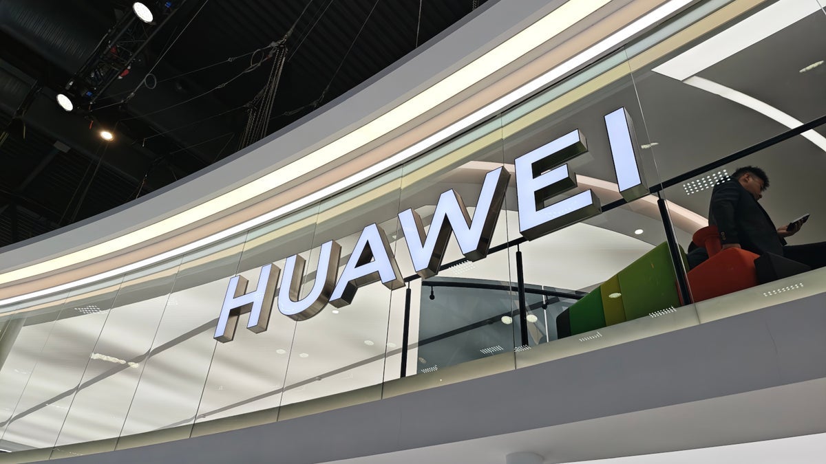 Lạc quan như Huawei: "Chip tự làm của chúng tôi chỉ chậm hơn chip của Mỹ đúng một thế hệ mà thôi"- Ảnh 1. Lạc quan như Huawei: "Chip tự làm của chúng tôi chỉ chậm hơn chip của Mỹ đúng một thế hệ mà thôi"- Ảnh 1.
