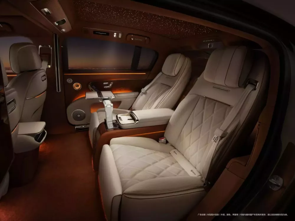 "Tiểu Rolls-Royce giá rẻ" khiến người mua Trung Quốc tới tấp đặt hàng- Ảnh 5. "Tiểu Rolls-Royce giá rẻ" khiến người mua Trung Quốc tới tấp đặt hàng- Ảnh 5.