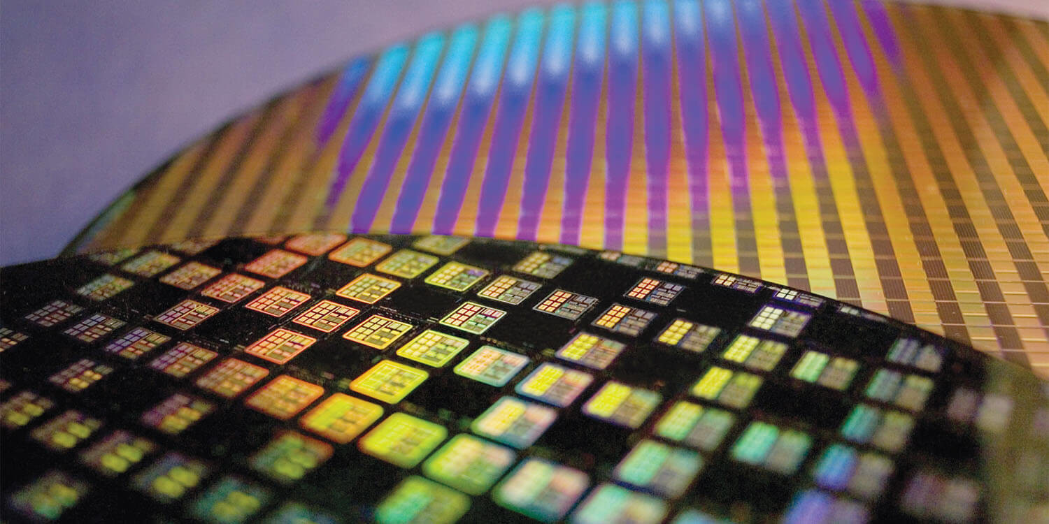 Thị phần bán dẫn Q1 2025: TSMC chiếm tới 67%, Samsung chật vật trước nguy cơ bị đối thủ Trung Quốc vượt mặt- Ảnh 1.