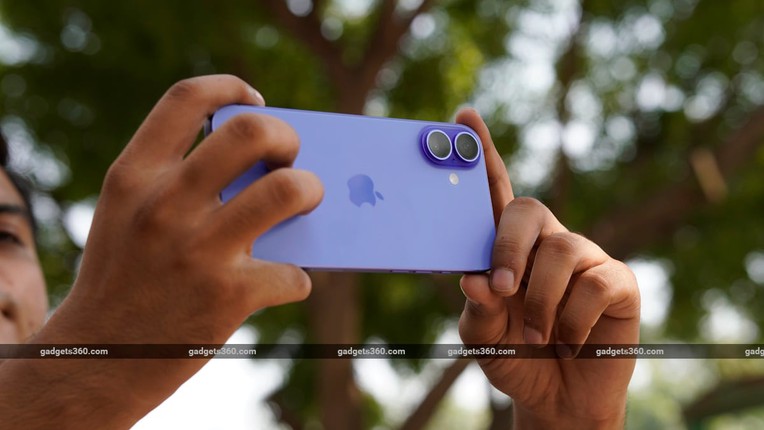 Còn 3 tháng nữa iPhone 17 ra mắt, người dùng Việt mong chờ điều gì? Thiết kế mới, màn hình 120Hz...- Ảnh 1. Còn 3 tháng nữa iPhone 17 ra mắt, người dùng Việt mong chờ điều gì? Thiết kế mới, màn hình 120Hz...- Ảnh 1.