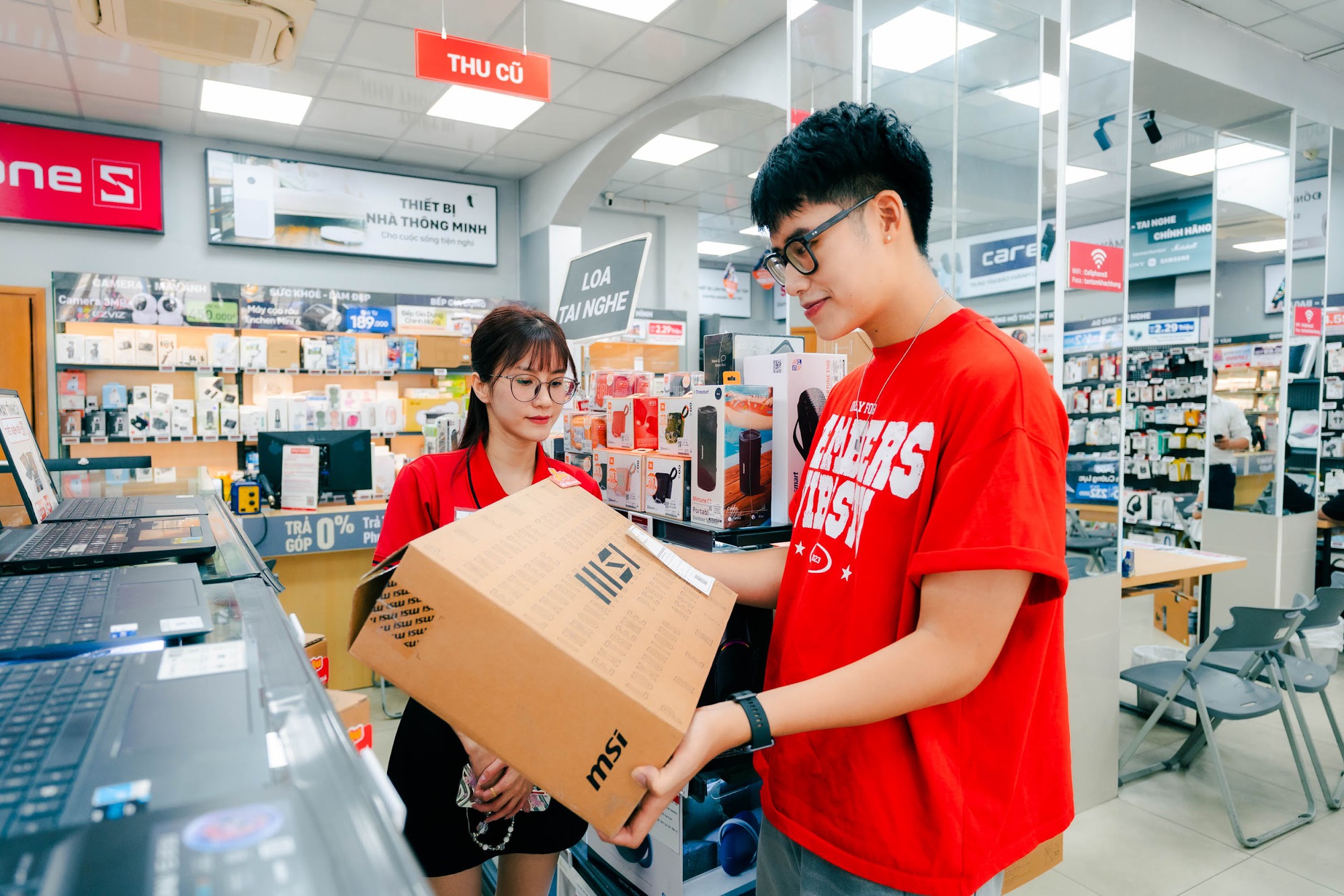 CellphoneS giảm 10%, đổi điểm nhận quà cùng nhiều ưu đãi trong chương trình Tựu Trường Lên Cấp- Ảnh 1. CellphoneS giảm 10%, đổi điểm nhận quà cùng nhiều ưu đãi trong chương trình Tựu Trường Lên Cấp- Ảnh 1.