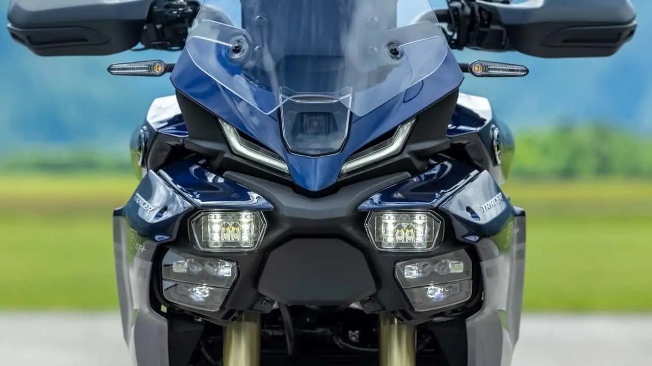 Yamaha giới thiệu công nghệ đèn pha Matrix LED đầu tiên trên xe máy: Bước ngoặt công nghệ cho an toàn ban đêm- Ảnh 5. Yamaha giới thiệu công nghệ đèn pha Matrix LED đầu tiên trên xe máy: Bước ngoặt công nghệ cho an toàn ban đêm- Ảnh 5.