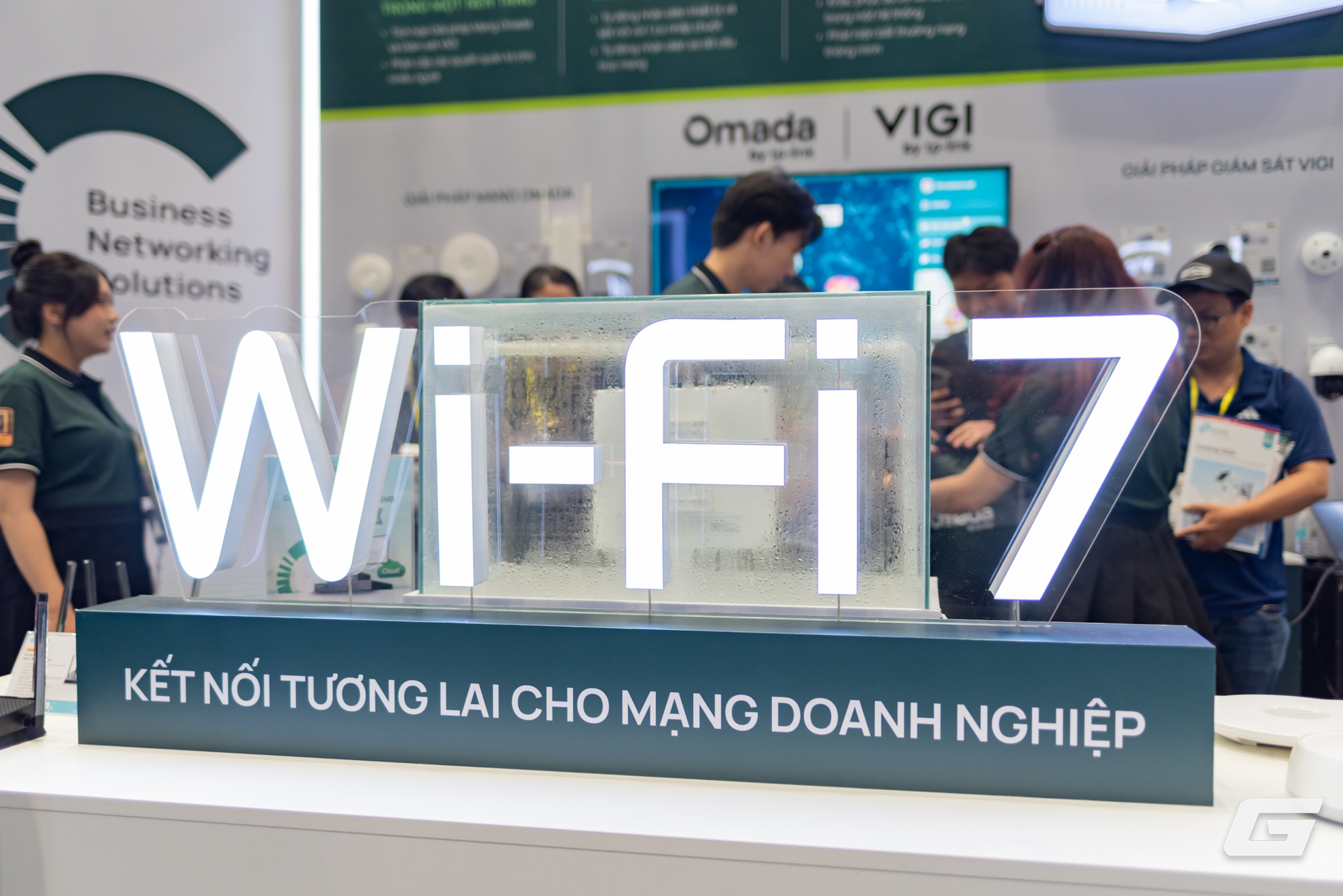 TP-Link trình diễn loạt thiết bị chuẩn Wi-Fi 7, đặc biệt có loại còn chống nước IP68- Ảnh 2. TP-Link trình diễn loạt thiết bị chuẩn Wi-Fi 7, đặc biệt có loại còn chống nước IP68- Ảnh 2.