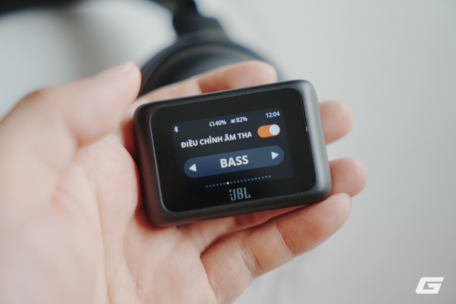 Trải nghiệm JBL Tour One M3 Smart Tx: Chống ồn ấn tượng, đeo “sướng” tai, pin bền lại có thêm phụ kiện kết nối kèm màn hình cảm ứng rất hay- Ảnh 25. Trải nghiệm JBL Tour One M3 Smart Tx: Chống ồn ấn tượng, đeo “sướng” tai, pin bền lại có thêm phụ kiện kết nối kèm màn hình cảm ứng rất hay- Ảnh 25.
