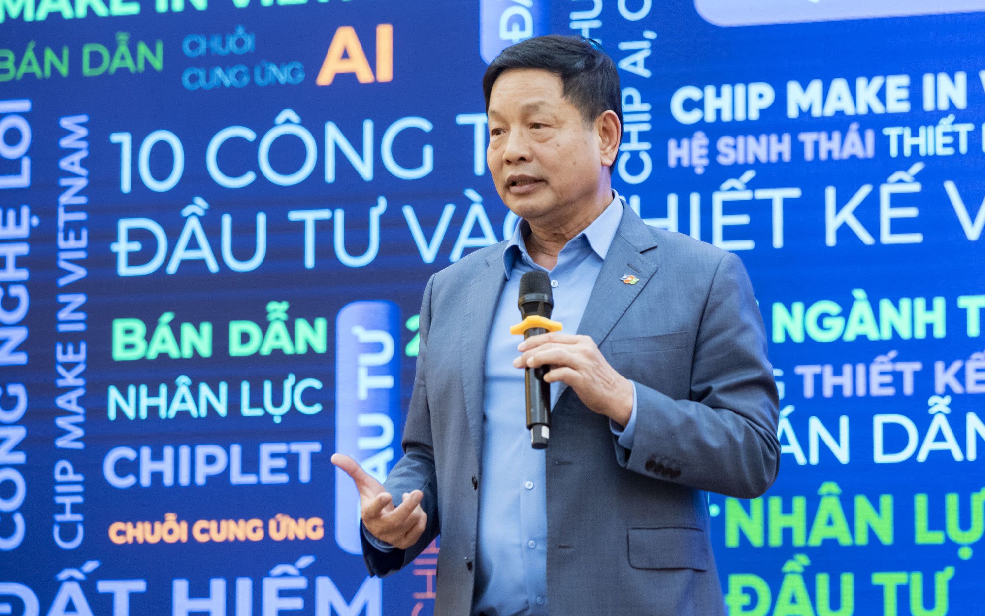 Ông Trương Gia Bình: “Nếu không hành động, chúng ta sẽ lại bị bỏ lại trong kỷ nguyên bán dẫn”- Ảnh 1. Ông Trương Gia Bình: “Nếu không hành động, chúng ta sẽ lại bị bỏ lại trong kỷ nguyên bán dẫn”- Ảnh 1.