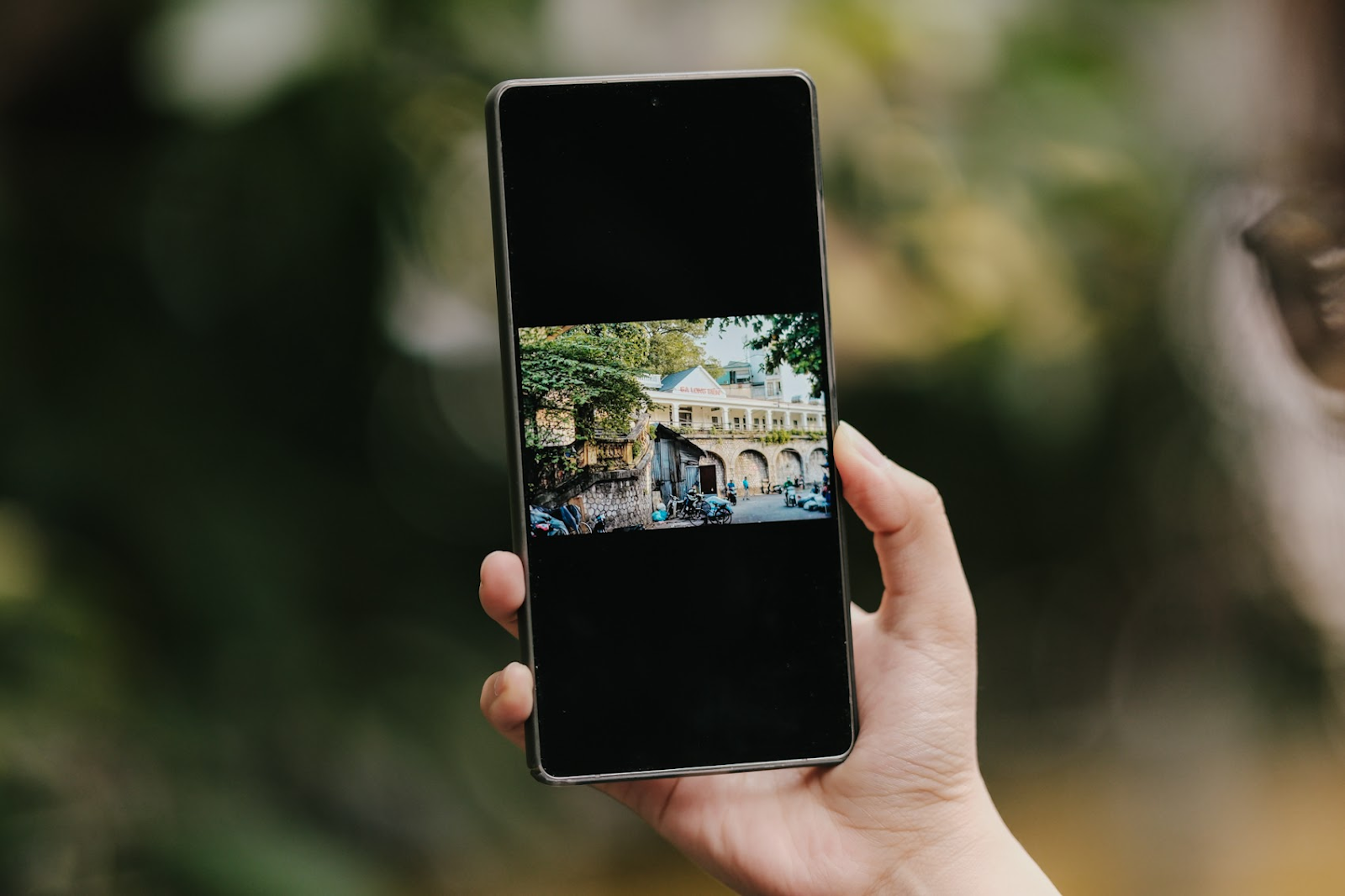 AI có thể giúp bạn hiểu và yêu Hà Nội hơn như thế nào?- Ảnh 4. AI có thể giúp bạn hiểu và yêu Hà Nội hơn như thế nào?- Ảnh 4.