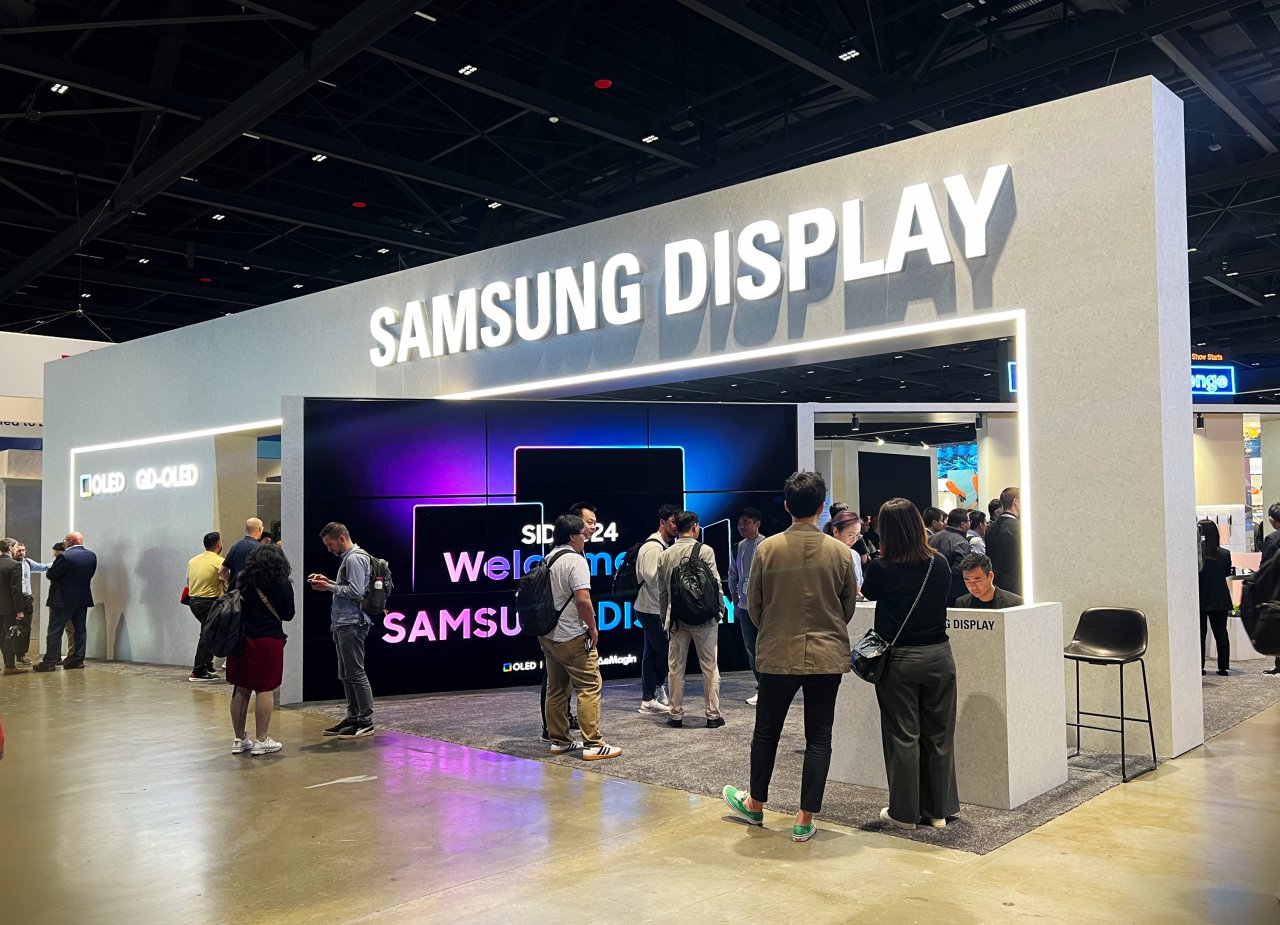Samsung cân nhắc dùng linh kiện Trung Quốc cho màn hình OLED mới, lý do là vì tiền?- Ảnh 1. Samsung cân nhắc dùng linh kiện Trung Quốc cho màn hình OLED mới, lý do là vì tiền?- Ảnh 1.