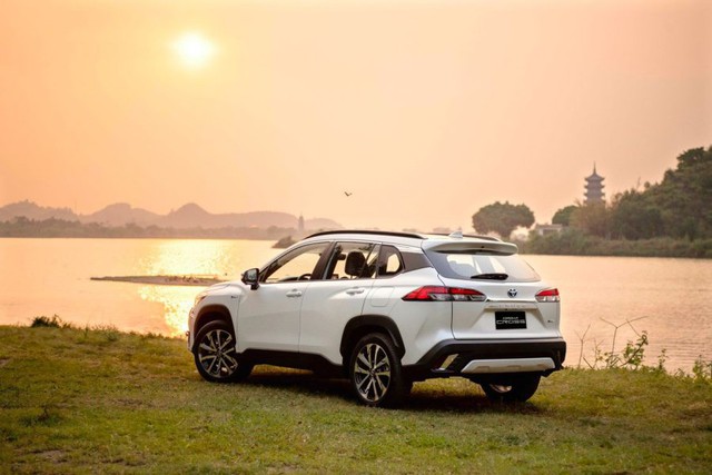 Ở VN có xe gầm cao 'ăn xăng như ngửi' chỉ 3,1L/100 km, hãng đang giảm giá tới gần 50 triệu- Ảnh 1. Ở VN có xe gầm cao 'ăn xăng như ngửi' chỉ 3,1L/100 km, hãng đang giảm giá tới gần 50 triệu- Ảnh 1.