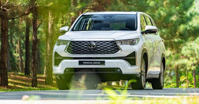 Ở VN có xe gầm cao 'ăn xăng như ngửi' chỉ 3,1L/100 km, hãng đang giảm giá tới gần 50 triệu- Ảnh 6. Ở VN có xe gầm cao 'ăn xăng như ngửi' chỉ 3,1L/100 km, hãng đang giảm giá tới gần 50 triệu- Ảnh 6.