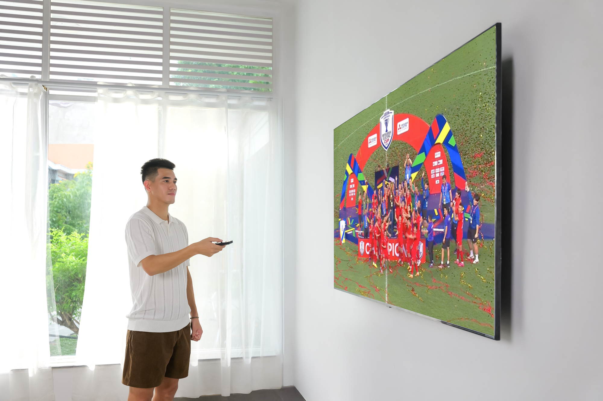 LG QNED evo AI 2025: Đỉnh cao màu sắc, chuẩn mực không dây đích thực- Ảnh 1. LG QNED evo AI 2025: Đỉnh cao màu sắc, chuẩn mực không dây đích thực- Ảnh 1.