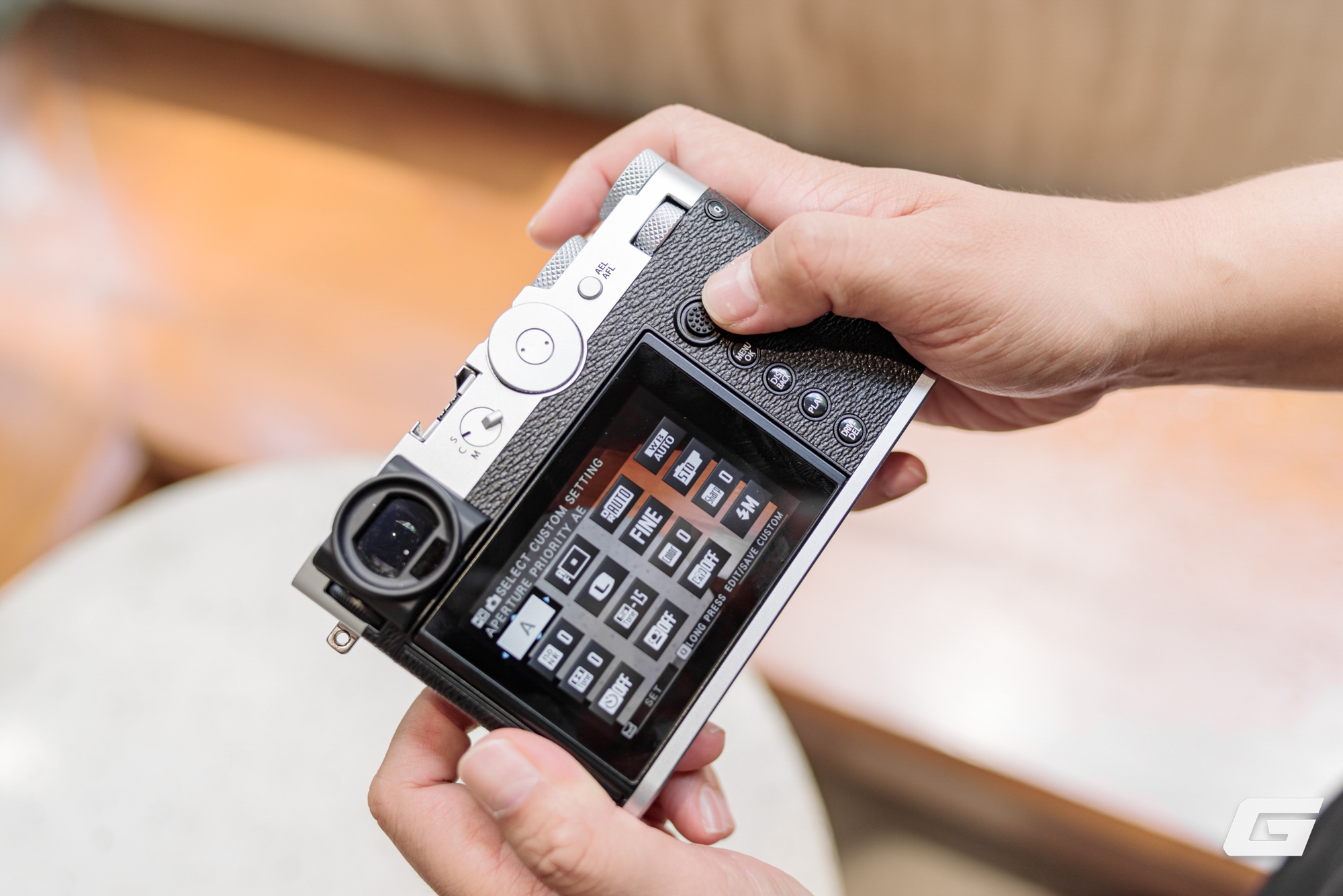 Đánh giá GFX100RF: Chiếc máy ảnh khiến tôi có cảm tình lại với Fujifilm- Ảnh 7. Đánh giá GFX100RF: Chiếc máy ảnh khiến tôi có cảm tình lại với Fujifilm- Ảnh 7.