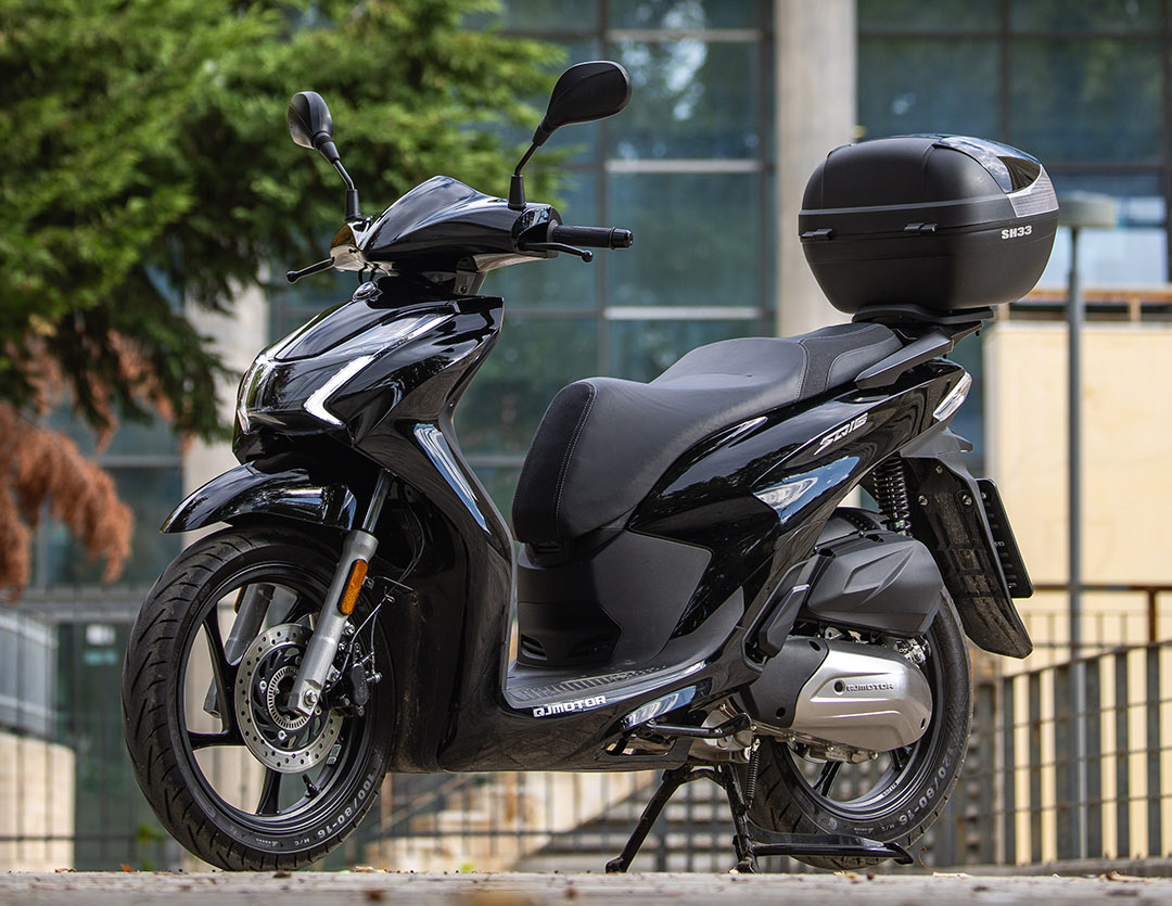 Cứ ngỡ Honda SH 2025 ra mắt, nhưng hóa ra đây lại là 'bản sao' rẻ tiền đến từ Trung Quốc- Ảnh 4. Cứ ngỡ Honda SH 2025 ra mắt, nhưng hóa ra đây lại là 'bản sao' rẻ tiền đến từ Trung Quốc- Ảnh 4.