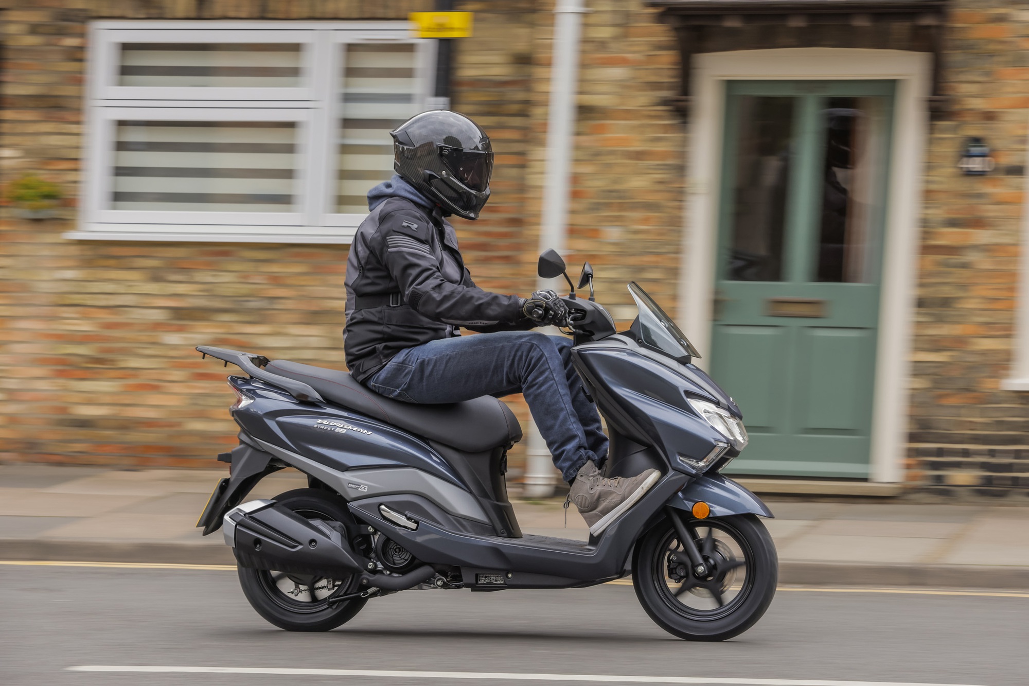 Suzuki âm thầm ra mắt mẫu xe tay ga 125cc: Giá chưa tới 60 triệu, nhưng trang bị 'giẫm chân tại chỗ'?- Ảnh 5. Suzuki âm thầm ra mắt mẫu xe tay ga 125cc: Giá chưa tới 60 triệu, nhưng trang bị 'giẫm chân tại chỗ'?- Ảnh 5.