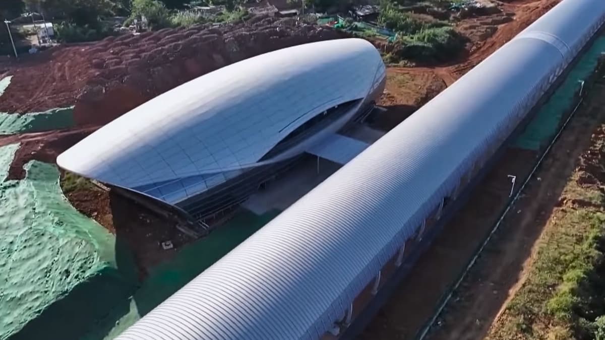650 km/h trong 7 giây: Tàu đệm từ của Trung Quốc phá vỡ rào cản tốc độ với kỷ lục mới- Ảnh 1. 650 km/h trong 7 giây: Tàu đệm từ của Trung Quốc phá vỡ rào cản tốc độ với kỷ lục mới- Ảnh 1.
