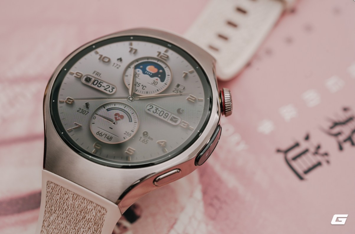 Huawei Watch 5 vs Apple Watch Series 10: Bạn chọn smartwatch phù hợp với điện thoại hay phù hợp với chính mình?- Ảnh 6. Huawei Watch 5 vs Apple Watch Series 10: Bạn chọn smartwatch phù hợp với điện thoại hay phù hợp với chính mình?- Ảnh 6.