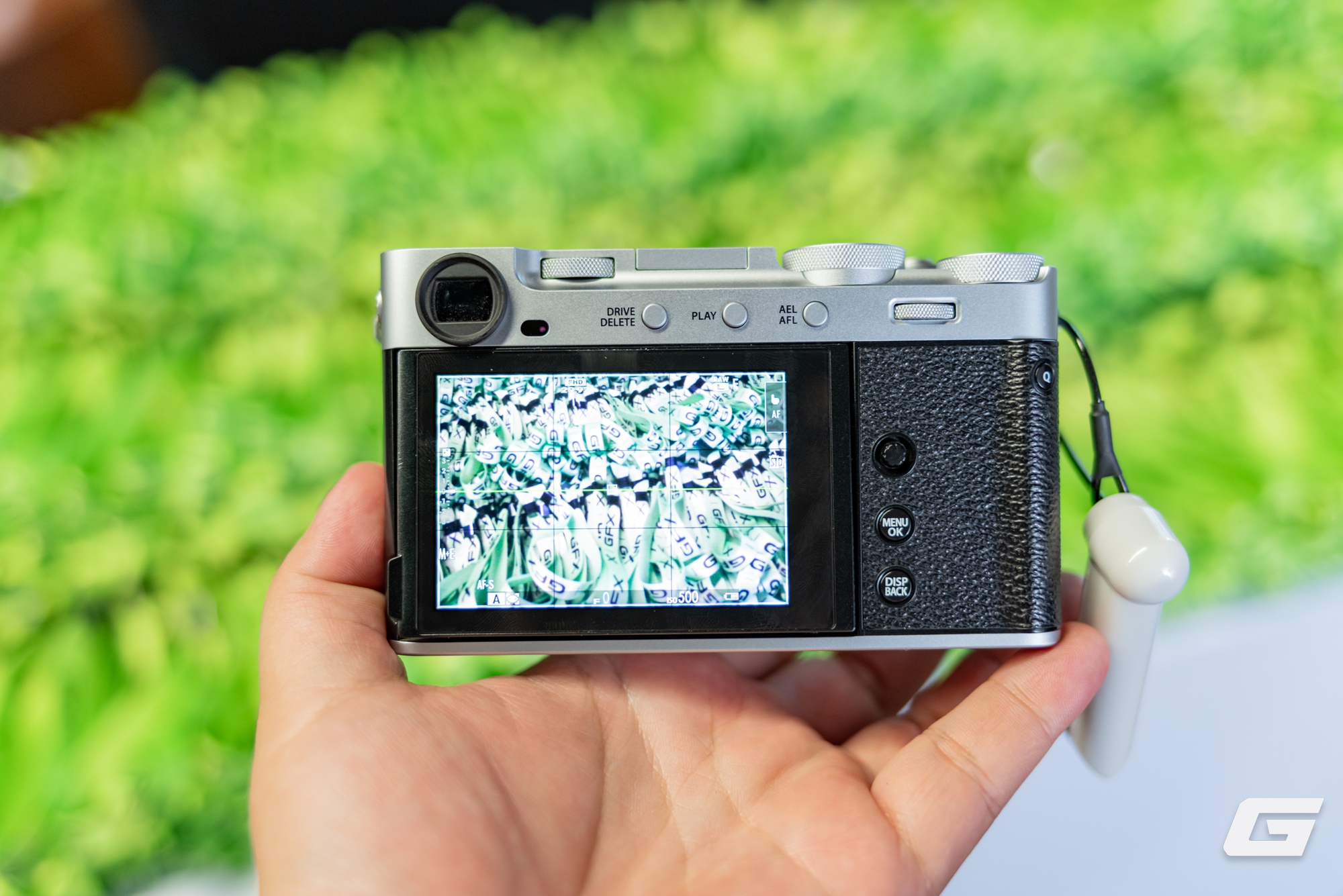 Bộ ba máy ảnh mới của Fujifilm chính thức ra mắt: Đủ các cỡ cảm biến, vẫn hoài cổ nhưng độc đáo và mới mẻ hơn, giá từ 19.5 triệu đồng- Ảnh 16. Bộ ba máy ảnh mới của Fujifilm chính thức ra mắt: Đủ các cỡ cảm biến, vẫn hoài cổ nhưng độc đáo và mới mẻ hơn, giá từ 19.5 triệu đồng- Ảnh 16.