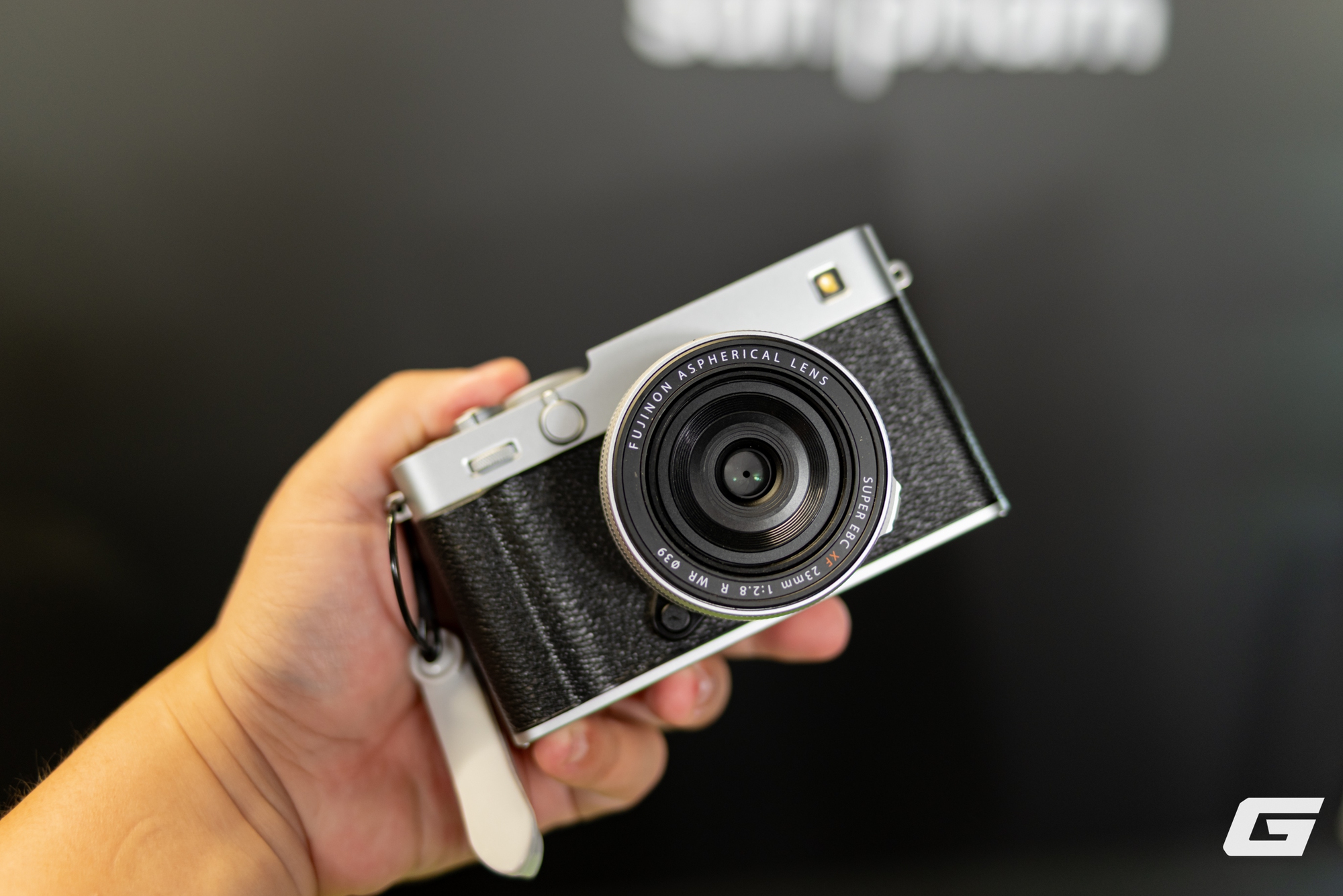 Bộ ba máy ảnh mới của Fujifilm chính thức ra mắt: Đủ các cỡ cảm biến, vẫn hoài cổ nhưng độc đáo và mới mẻ hơn, giá từ 19.5 triệu đồng- Ảnh 12. Bộ ba máy ảnh mới của Fujifilm chính thức ra mắt: Đủ các cỡ cảm biến, vẫn hoài cổ nhưng độc đáo và mới mẻ hơn, giá từ 19.5 triệu đồng- Ảnh 12.