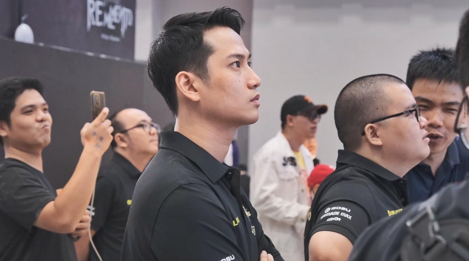 Chân dung thế hệ mới đầy bản lĩnh của SROM - Huyền Thoại Lữ Khách- Ảnh 2. Chân dung thế hệ mới đầy bản lĩnh của SROM - Huyền Thoại Lữ Khách- Ảnh 2.