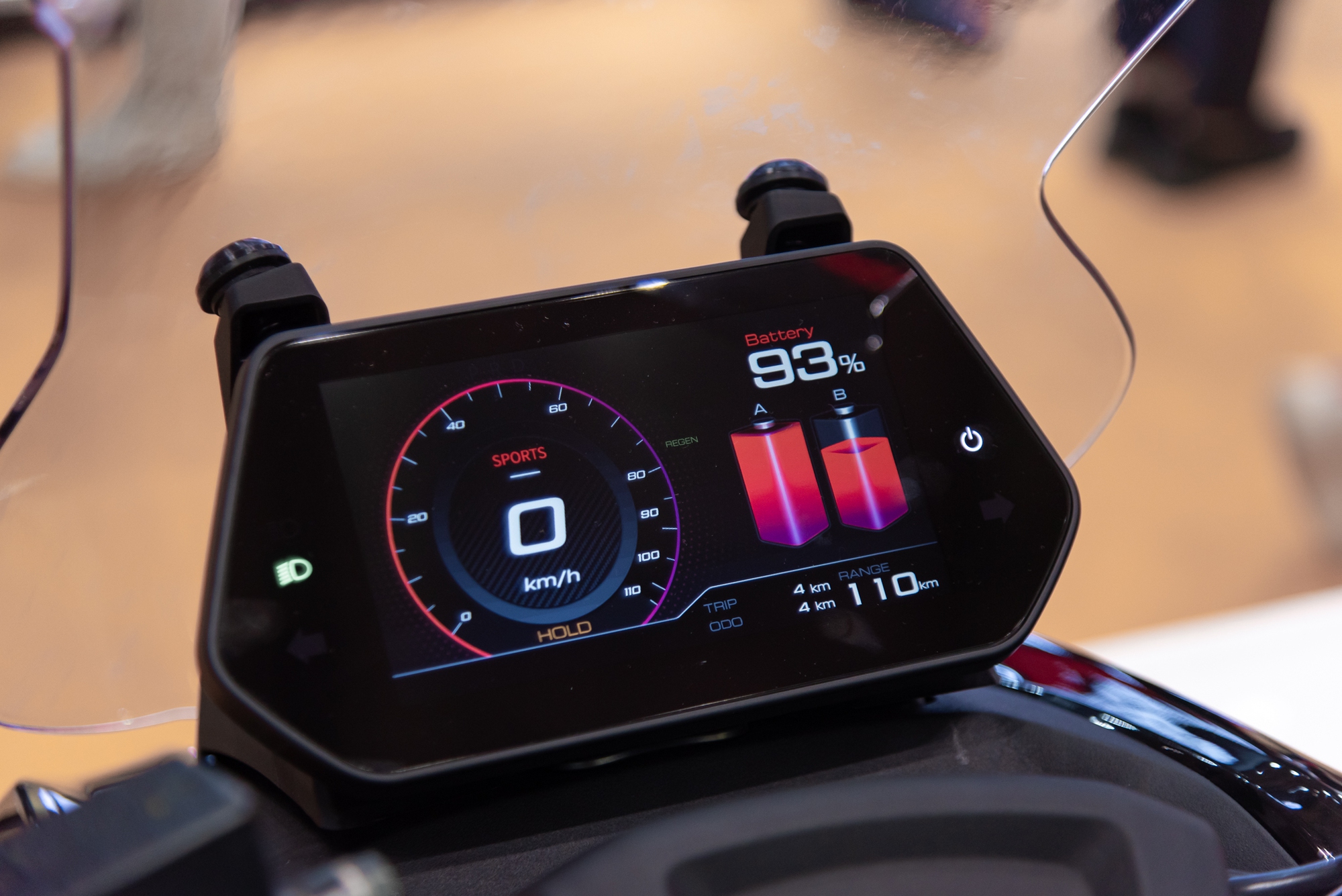 E3 Mobility Deux7 - Xe máy điện Hàn Quốc mới lạ về Việt Nam: Giá dự kiến 100 triệu đồng, nhỏ hơn SH, chạy 120km/sạc- Ảnh 11. E3 Mobility Deux7 - Xe máy điện Hàn Quốc mới lạ về Việt Nam: Giá dự kiến 100 triệu đồng, nhỏ hơn SH, chạy 120km/sạc- Ảnh 11.