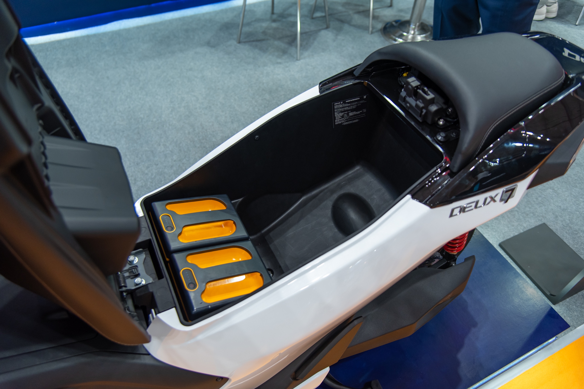 E3 Mobility Deux7 - Xe máy điện Hàn Quốc mới lạ về Việt Nam: Giá dự kiến 100 triệu đồng, nhỏ hơn SH, chạy 120km/sạc- Ảnh 17. E3 Mobility Deux7 - Xe máy điện Hàn Quốc mới lạ về Việt Nam: Giá dự kiến 100 triệu đồng, nhỏ hơn SH, chạy 120km/sạc- Ảnh 17.