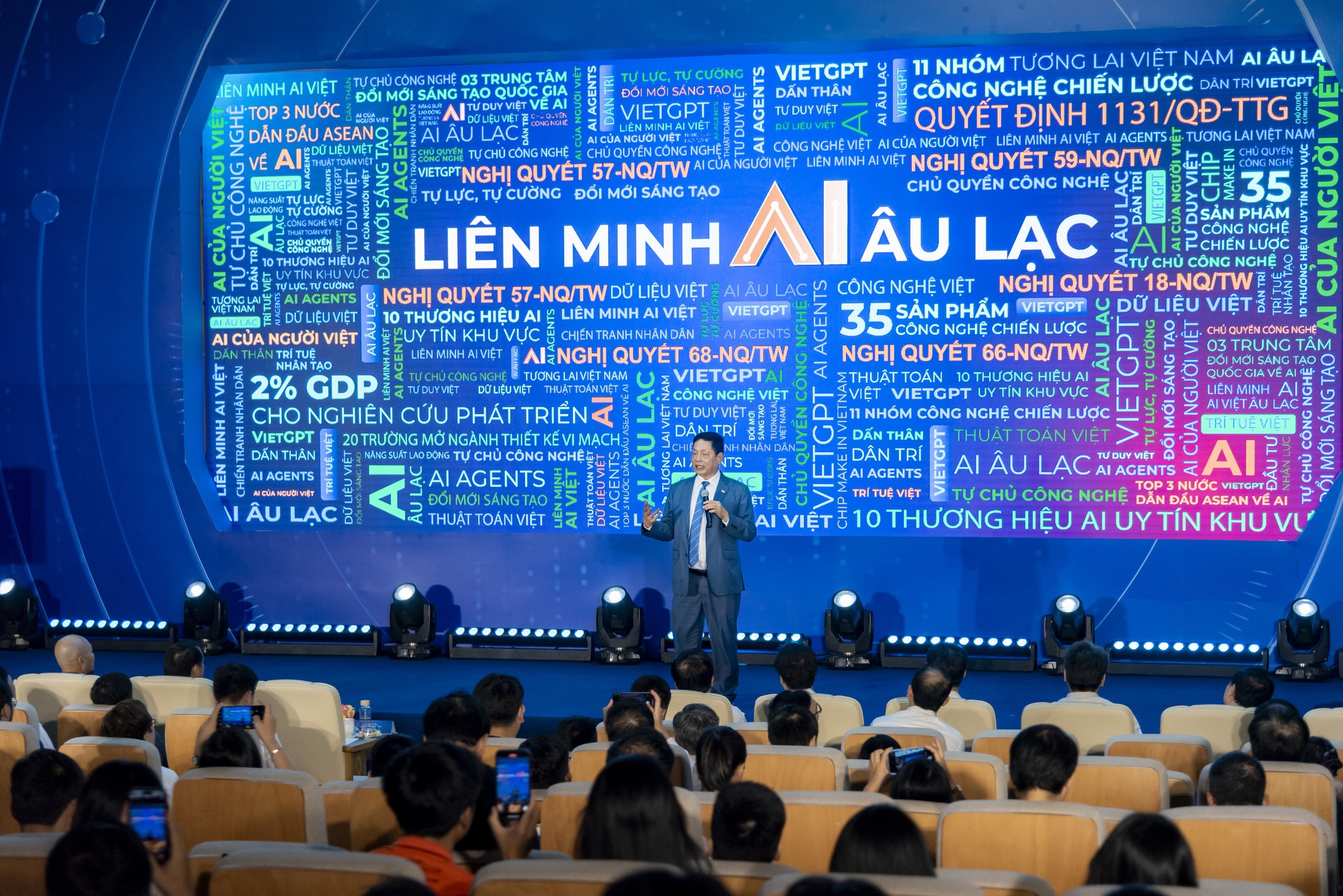 Liên minh AI Âu Lạc chính thức thành lập: Hơn 20 đơn vị đầu ngành chung sức kiến tạo hệ sinh thái AI Việt- Ảnh 3. Liên minh AI Âu Lạc chính thức thành lập: Hơn 20 đơn vị đầu ngành chung sức kiến tạo hệ sinh thái AI Việt- Ảnh 3.