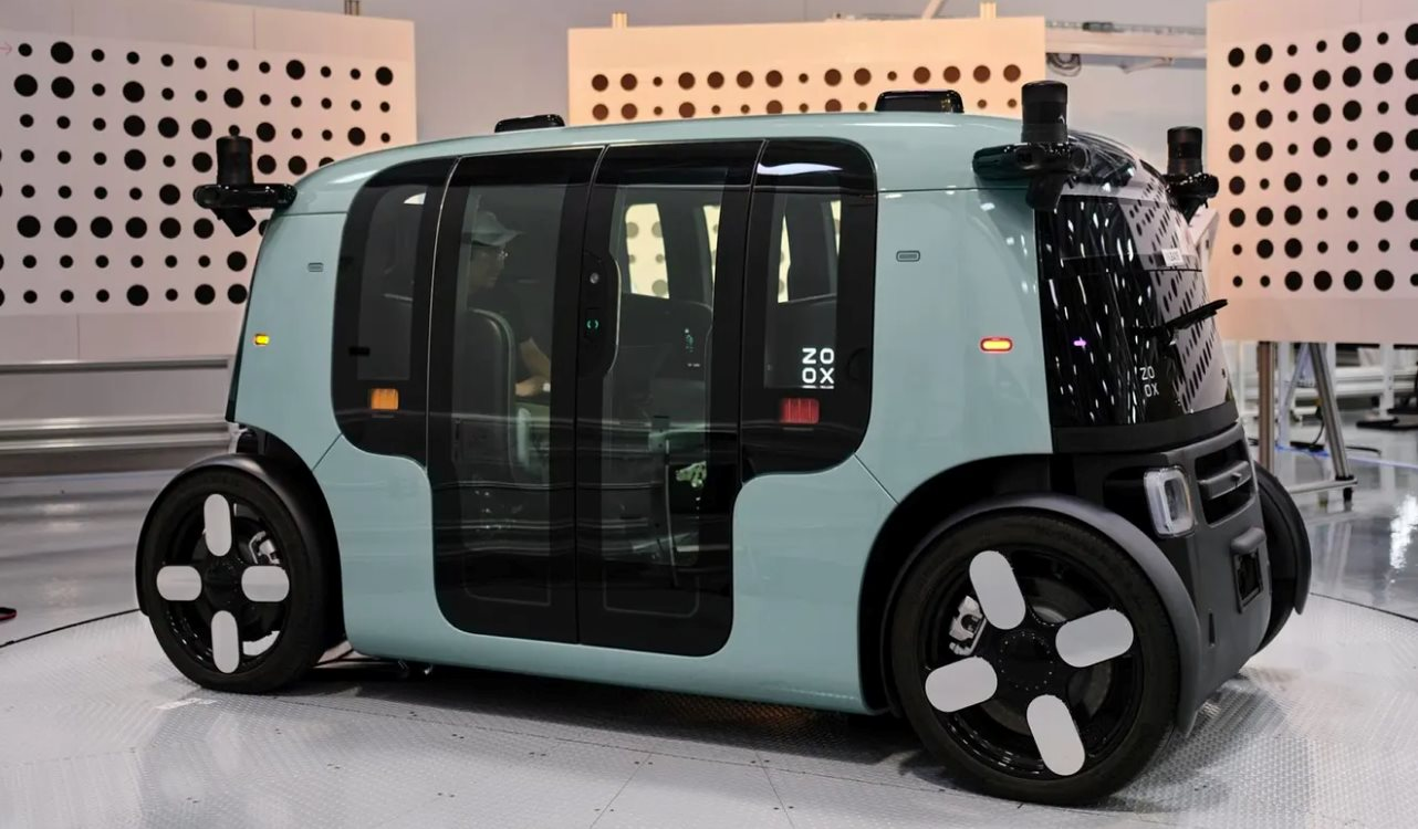 Canh bạc lớn của Amazon: 5 năm trước chi 1,2 tỷ USD thâu tóm 1 startup, nay bất ngờ 'tuyên chiến' với Tesla, Alphabet- Ảnh 2. Canh bạc lớn của Amazon: 5 năm trước chi 1,2 tỷ USD thâu tóm 1 startup, nay bất ngờ 'tuyên chiến' với Tesla, Alphabet- Ảnh 2.