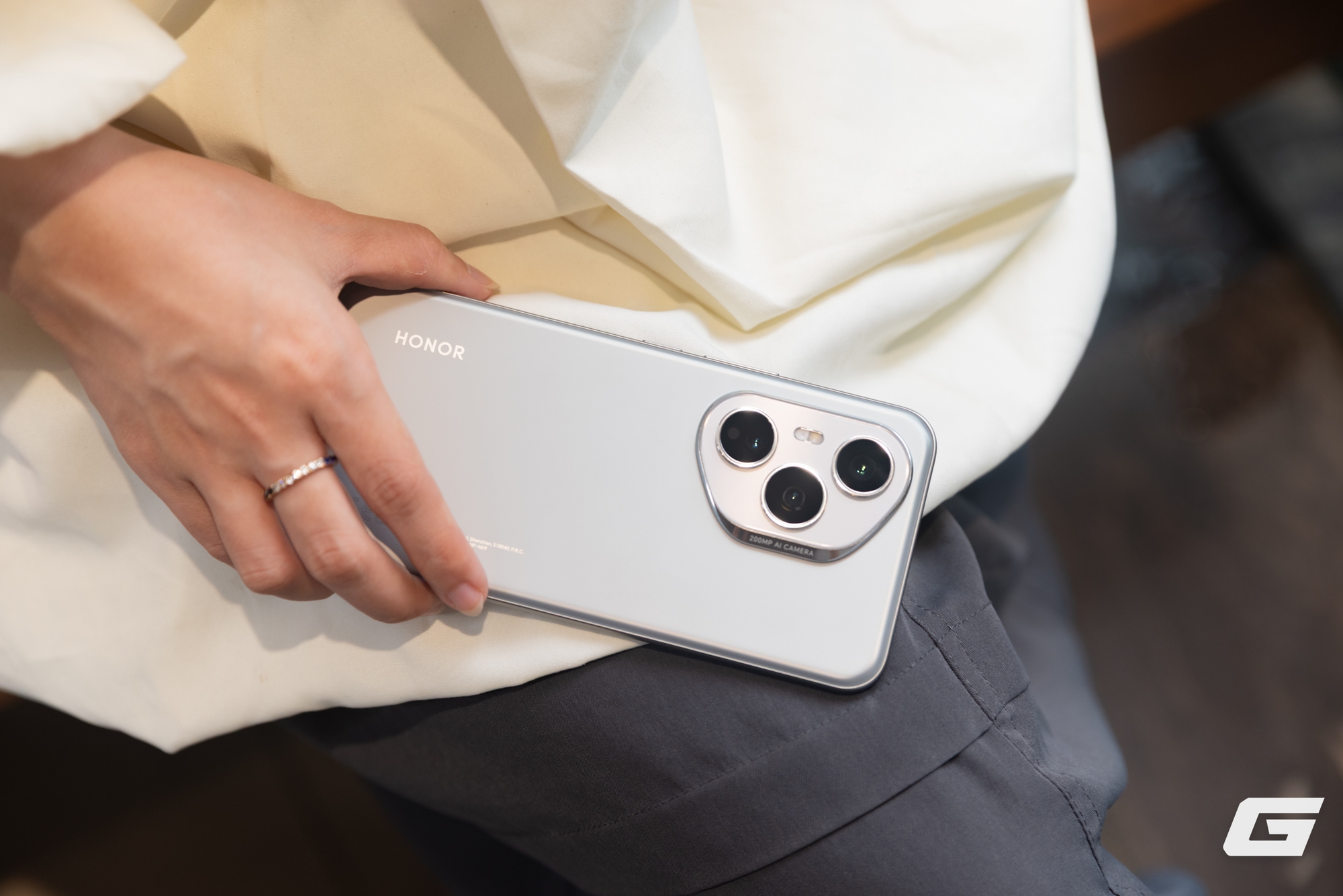 Lần Đầu Tiên: Smartphone Tầm Trung Mà Ai Còn Nhiều Hơn Cả Flagship- Ảnh 7. Lần Đầu Tiên: Smartphone Tầm Trung Mà Ai Còn Nhiều Hơn Cả Flagship- Ảnh 7.