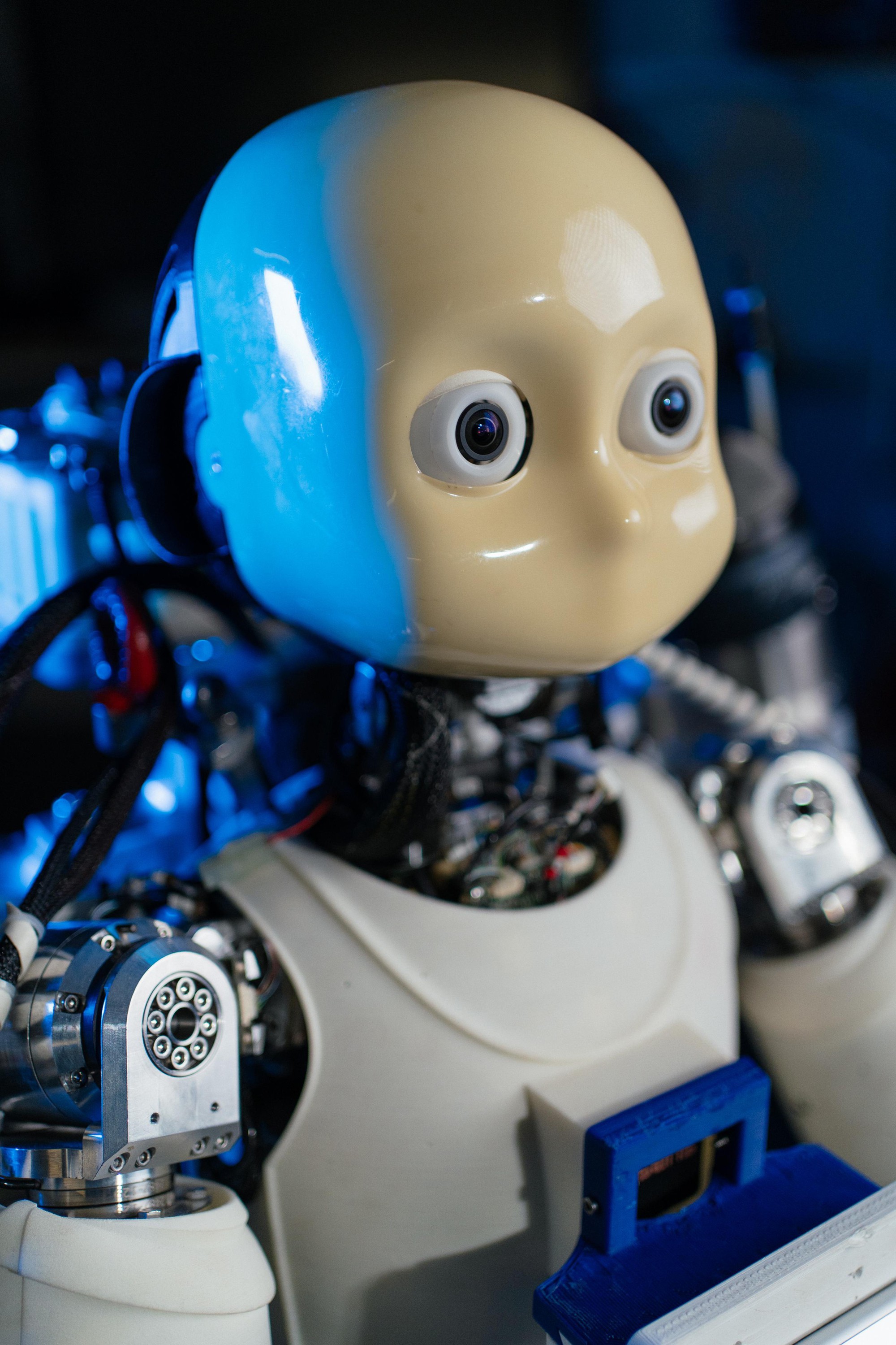 Robot cứu hộ đeo ba lô phản lực: Từ ý tưởng khoa học viễn tưởng đến hiện thực đáng kinh ngạc- Ảnh 4. Robot cứu hộ đeo ba lô phản lực: Từ ý tưởng khoa học viễn tưởng đến hiện thực đáng kinh ngạc- Ảnh 4.