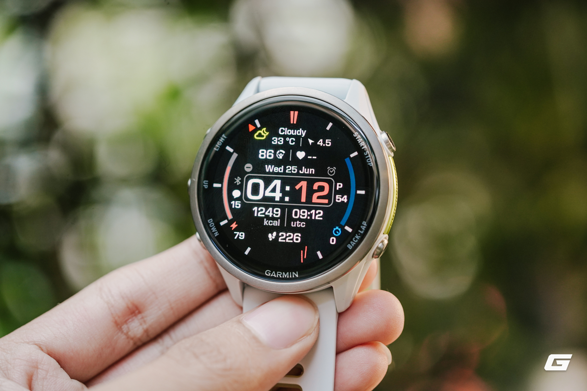 Trải nghiệm Garmin Forerunner 570: Khi 