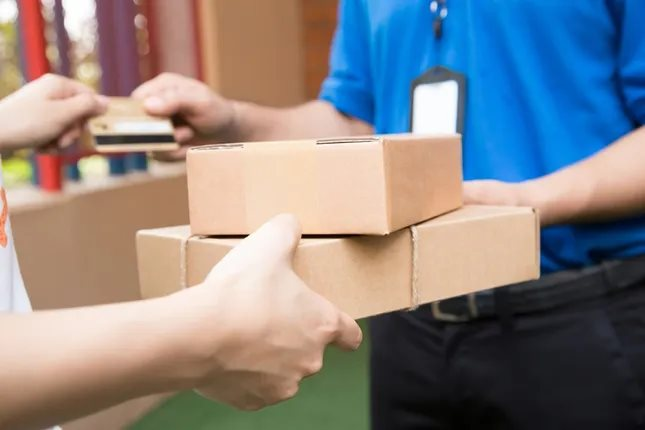 Công an cảnh báo người tiêu dùng tuyệt đối không làm theo yêu cầu này của shipper- Ảnh 1. Công an cảnh báo người tiêu dùng tuyệt đối không làm theo yêu cầu này của shipper- Ảnh 1.