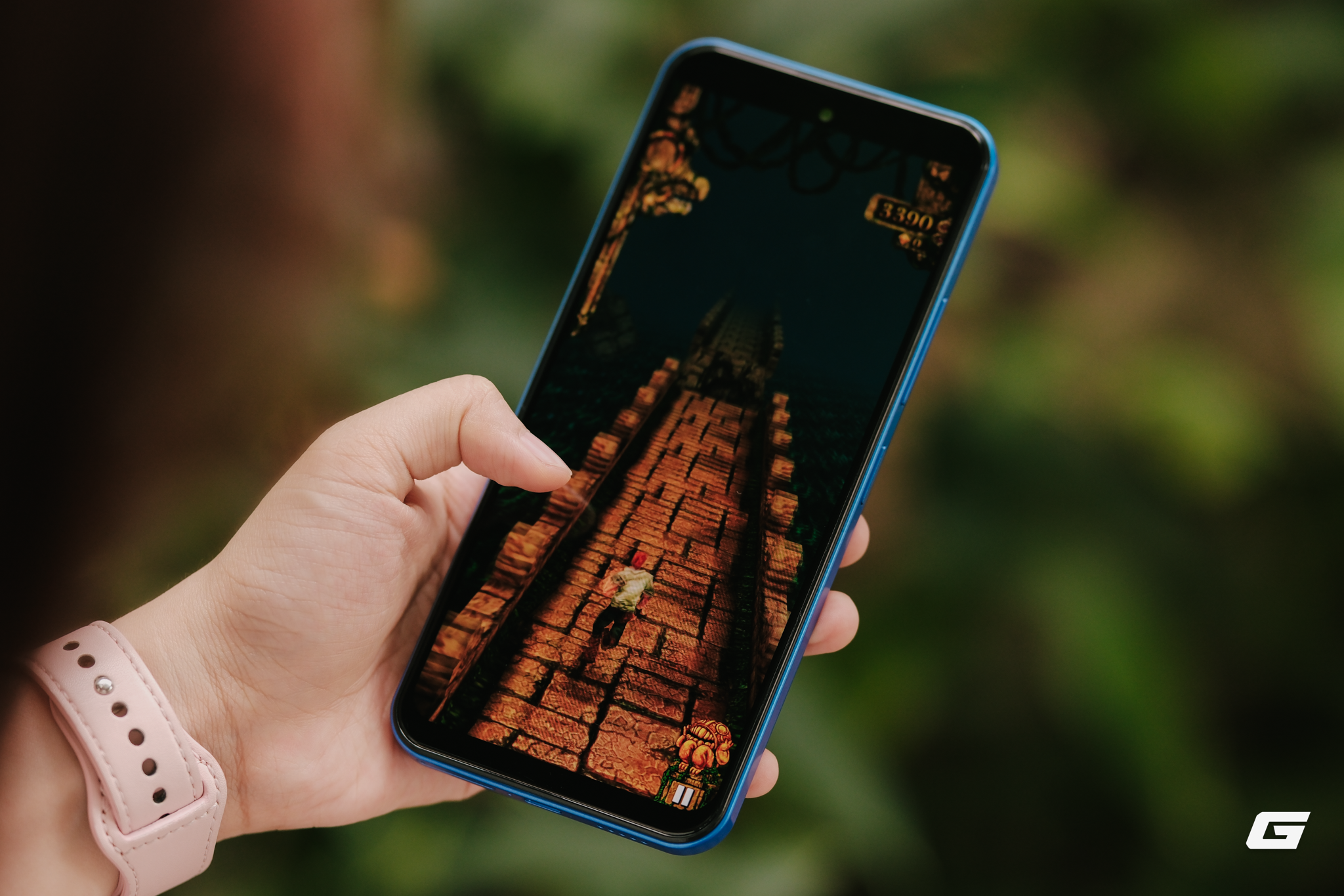 Điện thoại này giá 3 triệu nhưng thiết kế giống flagship 30 triệu- Ảnh 14. Điện thoại này giá 3 triệu nhưng thiết kế giống flagship 30 triệu- Ảnh 14.