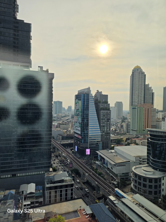 48 giờ ở Bangkok, Galaxy S25 Ultra giúp hành trình của tôi trở nên dễ dàng hơn như thế nào?- Ảnh 1. 48 giờ ở Bangkok, Galaxy S25 Ultra giúp hành trình của tôi trở nên dễ dàng hơn như thế nào?- Ảnh 1.