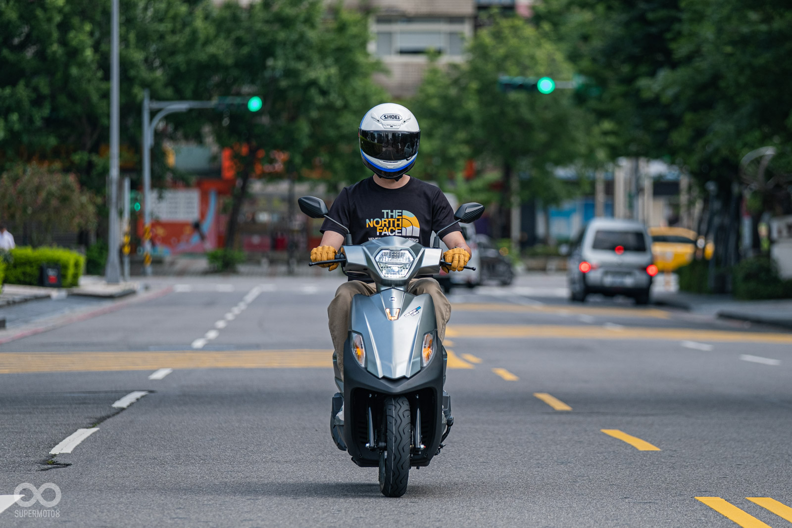 Duke 125 mẫu xe tay ga tiết kiệm xăng hơn Honda Vision, cốp rộng hơn cả Honda Lead!- Ảnh 7. Duke 125 mẫu xe tay ga tiết kiệm xăng hơn Honda Vision, cốp rộng hơn cả Honda Lead!- Ảnh 7.
