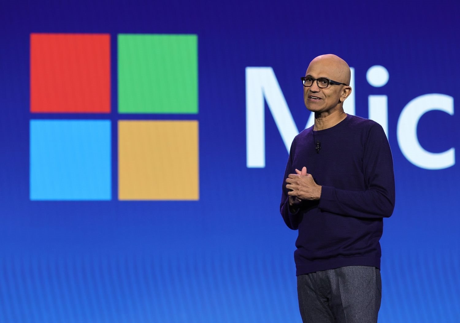 Cuối cùng ngày này cũng đến: Microsoft buộc tất cả các nhân viên phải dùng AI, đưa thành tiêu chí đánh giá hiệu suất- Ảnh 1. Cuối cùng ngày này cũng đến: Microsoft buộc tất cả các nhân viên phải dùng AI, đưa thành tiêu chí đánh giá hiệu suất- Ảnh 1.
