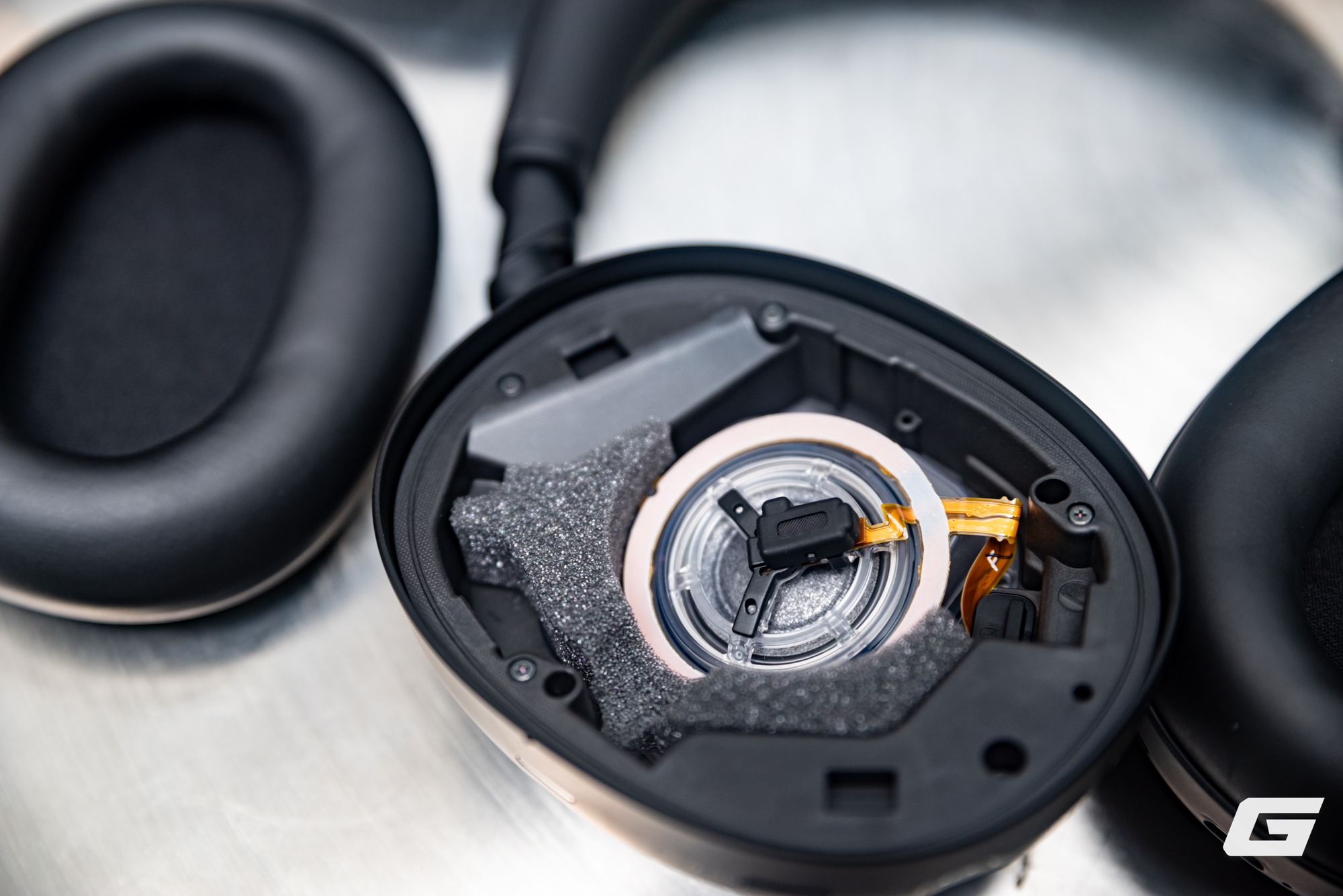 Trải nghiệm nhanh Sony WH-1000XM6: Chống ồn đỉnh, chất âm hay, đeo “sướng” tai nhưng vẫn có điểm cần chú ý- Ảnh 19. Trải nghiệm nhanh Sony WH-1000XM6: Chống ồn đỉnh, chất âm hay, đeo “sướng” tai nhưng vẫn có điểm cần chú ý- Ảnh 19.